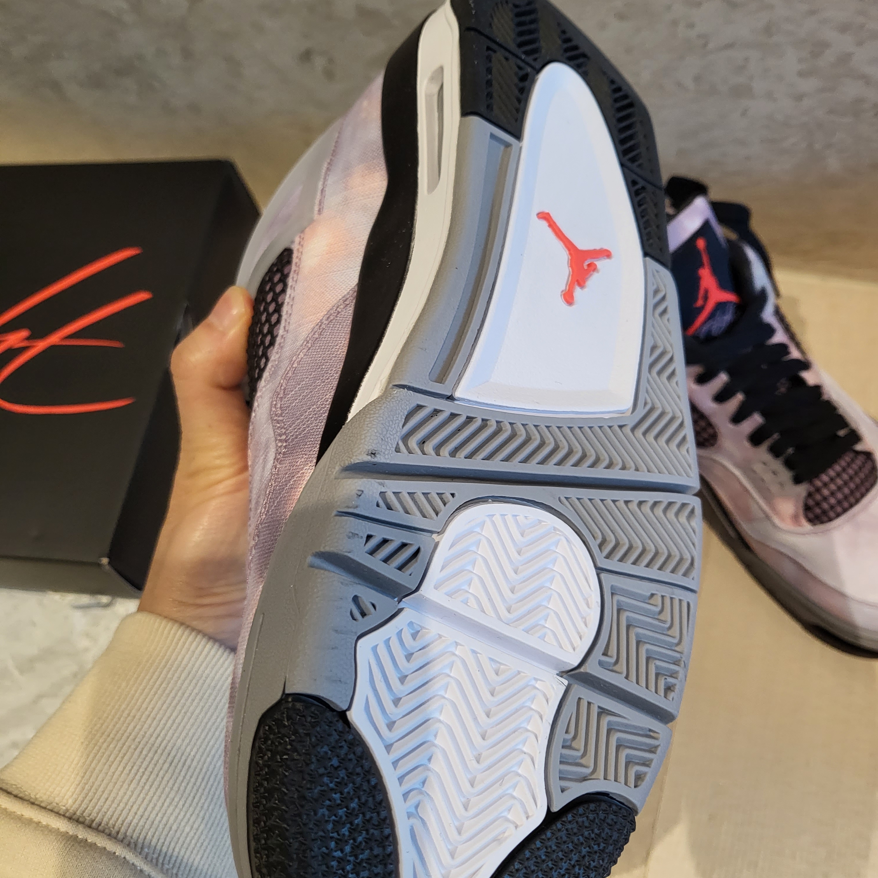 Jordan 4 Retro SE Amethyst Wave 착용 스타일 - 5