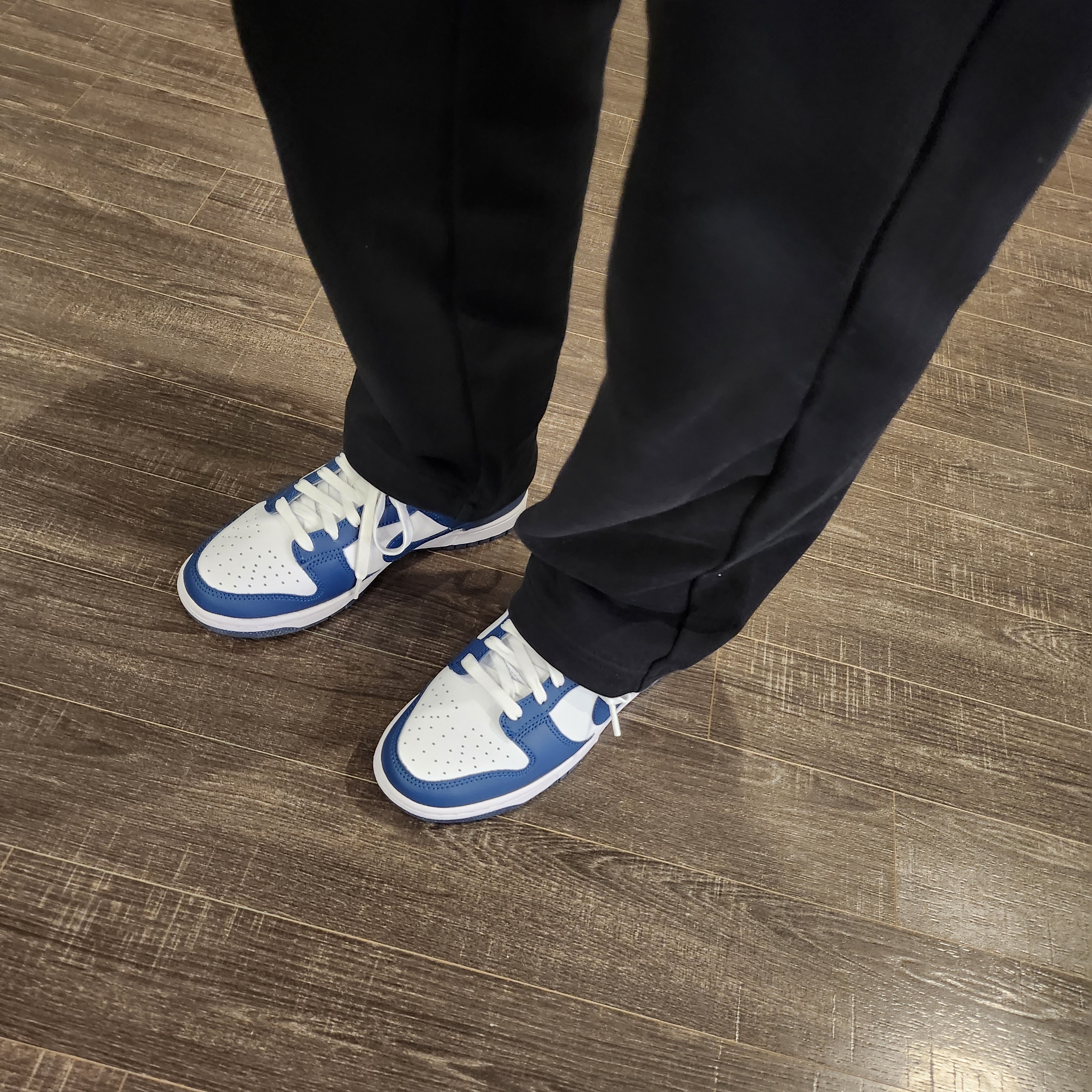 Nike Dunk Low Retro Valerian Blue 착용 스타일 - 2