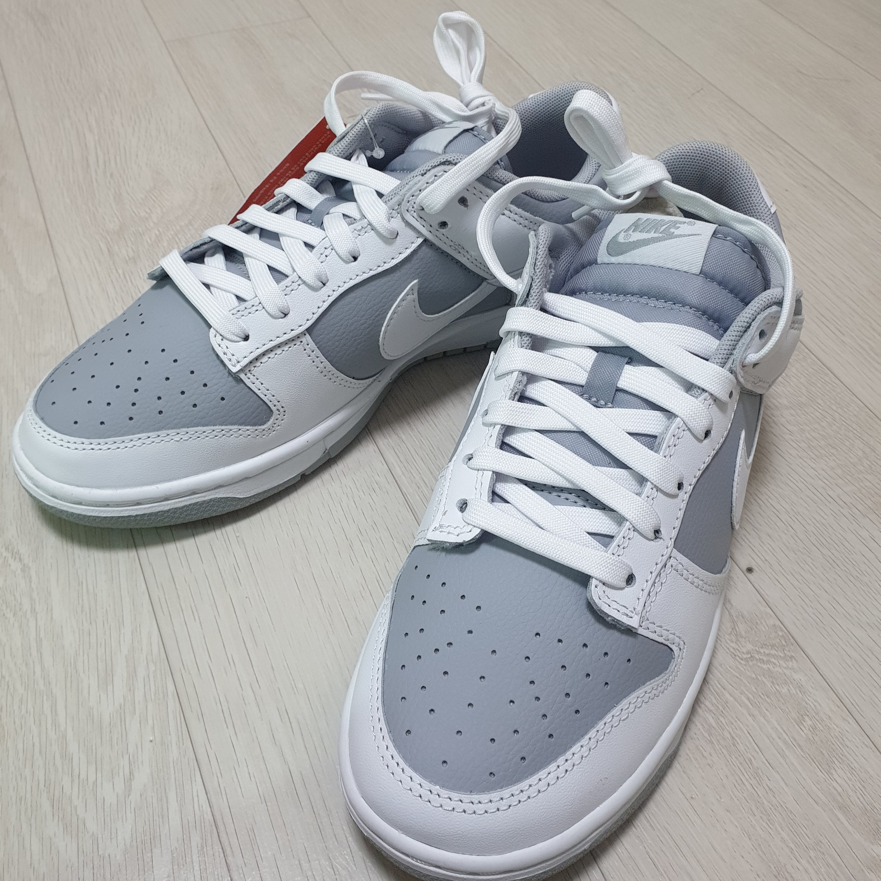 Nike Dunk Low Retro White Neutral Grey 착용 스타일