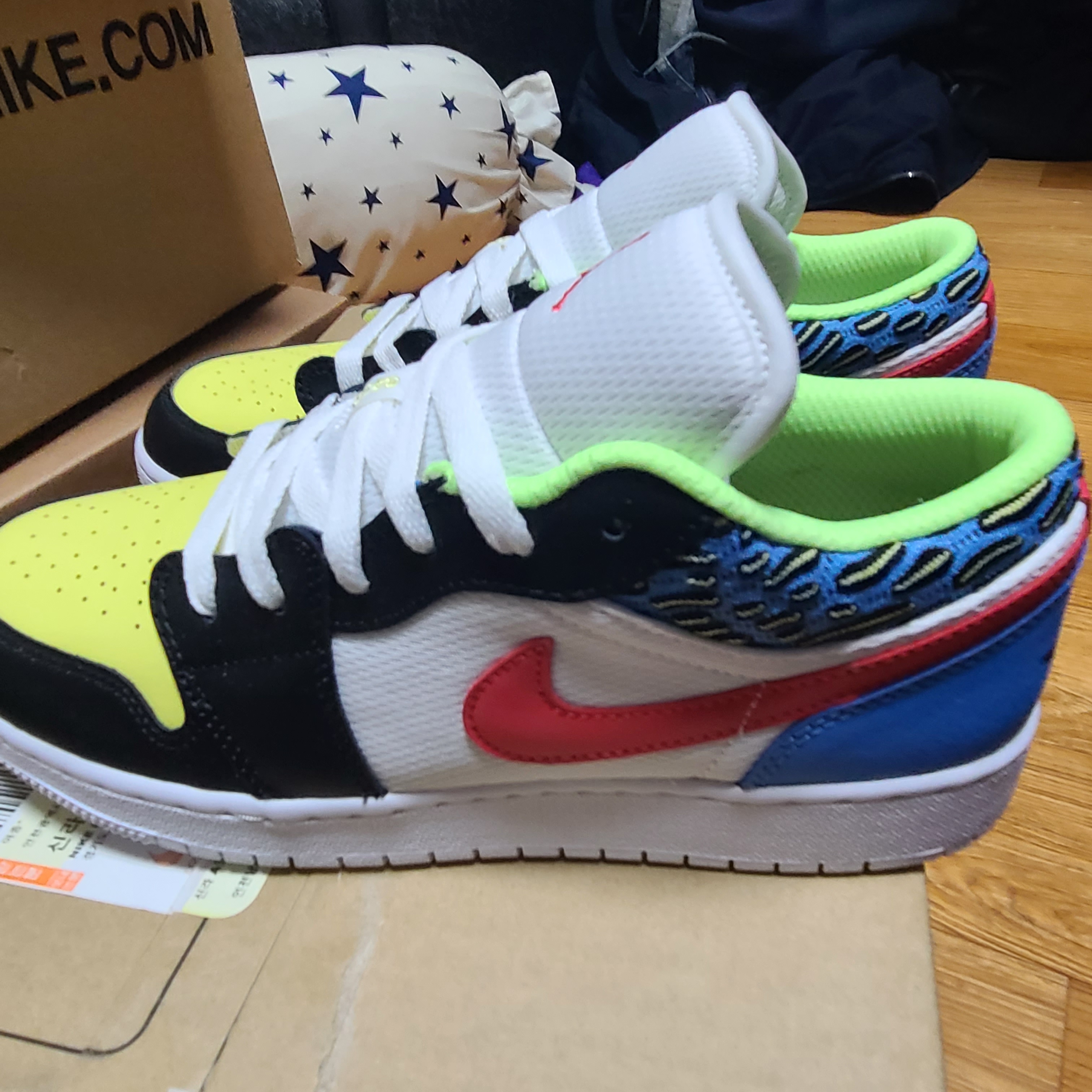 (GS) Jordan 1 Low Light Fusion Red 착용 스타일 - 2