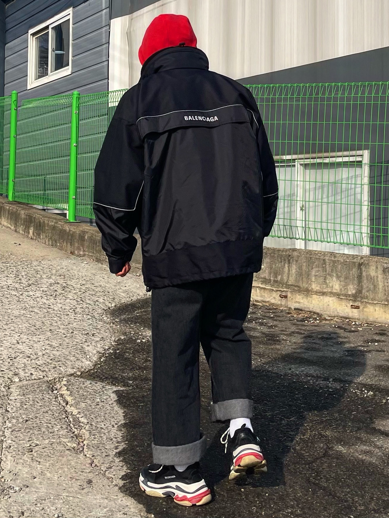 Balenciaga Triple S Trainer Black Red 2018 착용 스타일