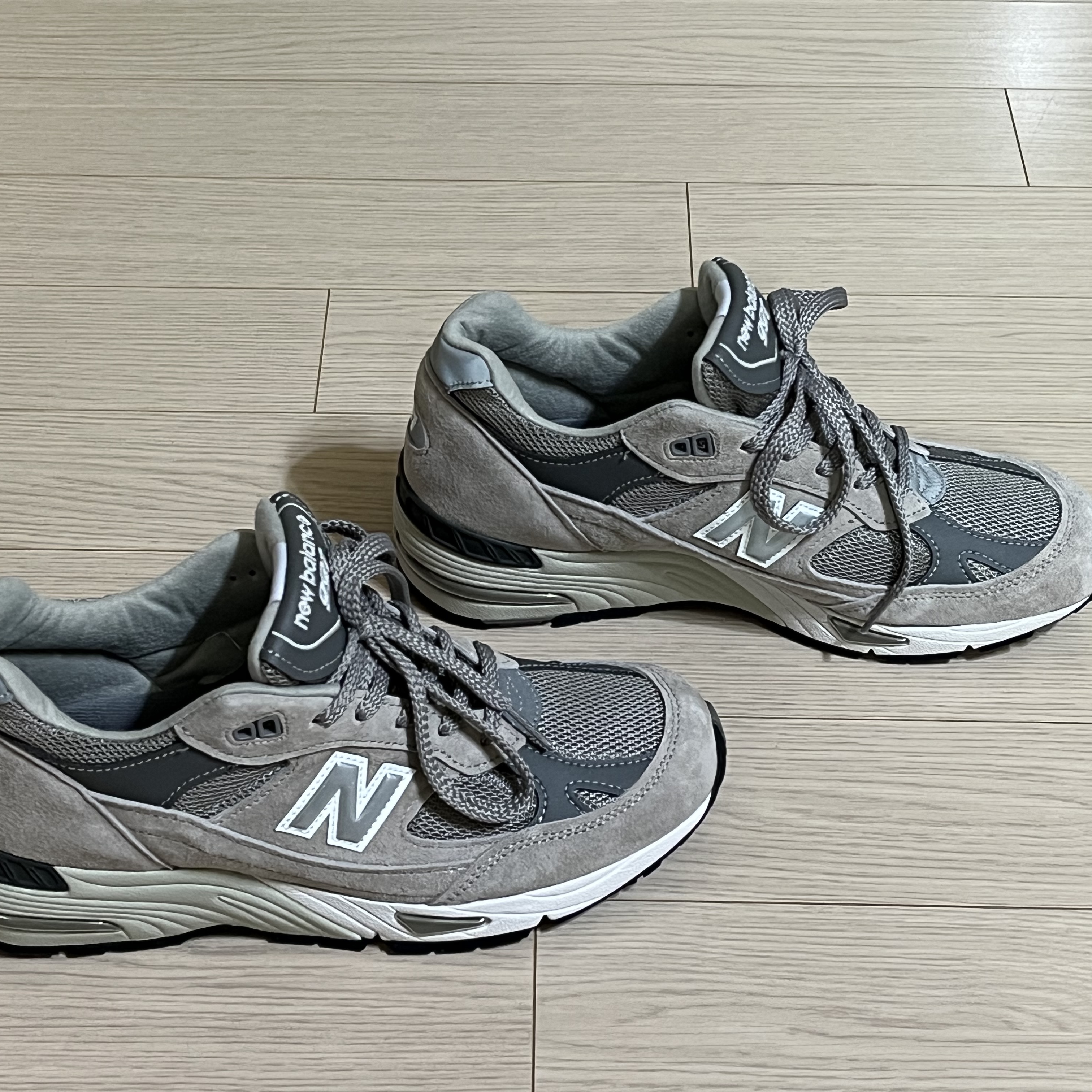 New Balance 991 Made in UK Grey 착용 스타일 - 2
