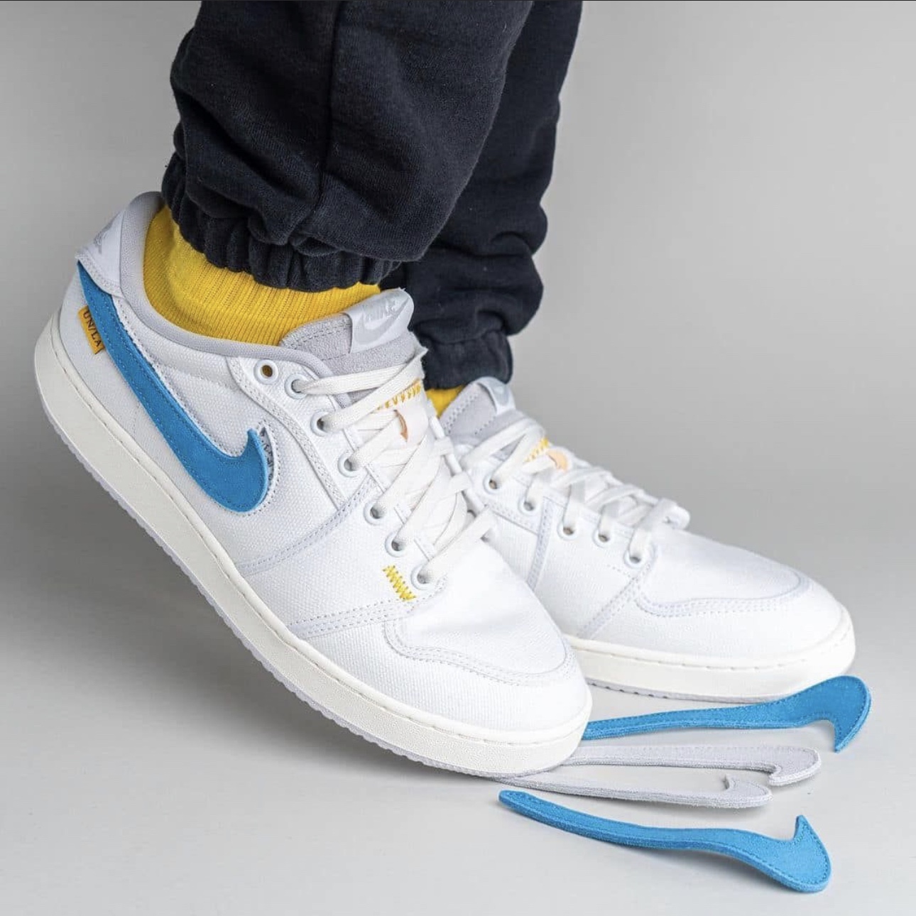 Jordan 1 x Union KO Low White, Jordan 1 x Union KO Low Sail Neutral Grey 착용 스타일 - 3