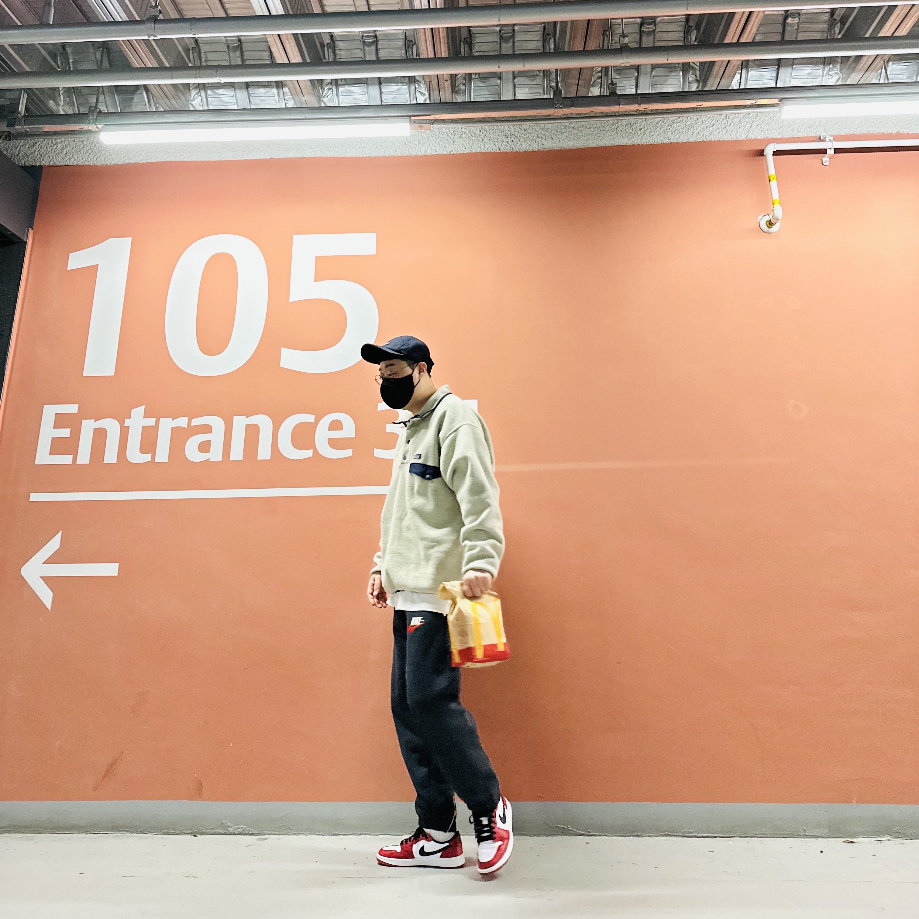 Patagonia Synchilla Snap-T Fleece Pullover Oatmeal Heather, Jordan 1 Low Golf Chicago 착용 스타일 - 2