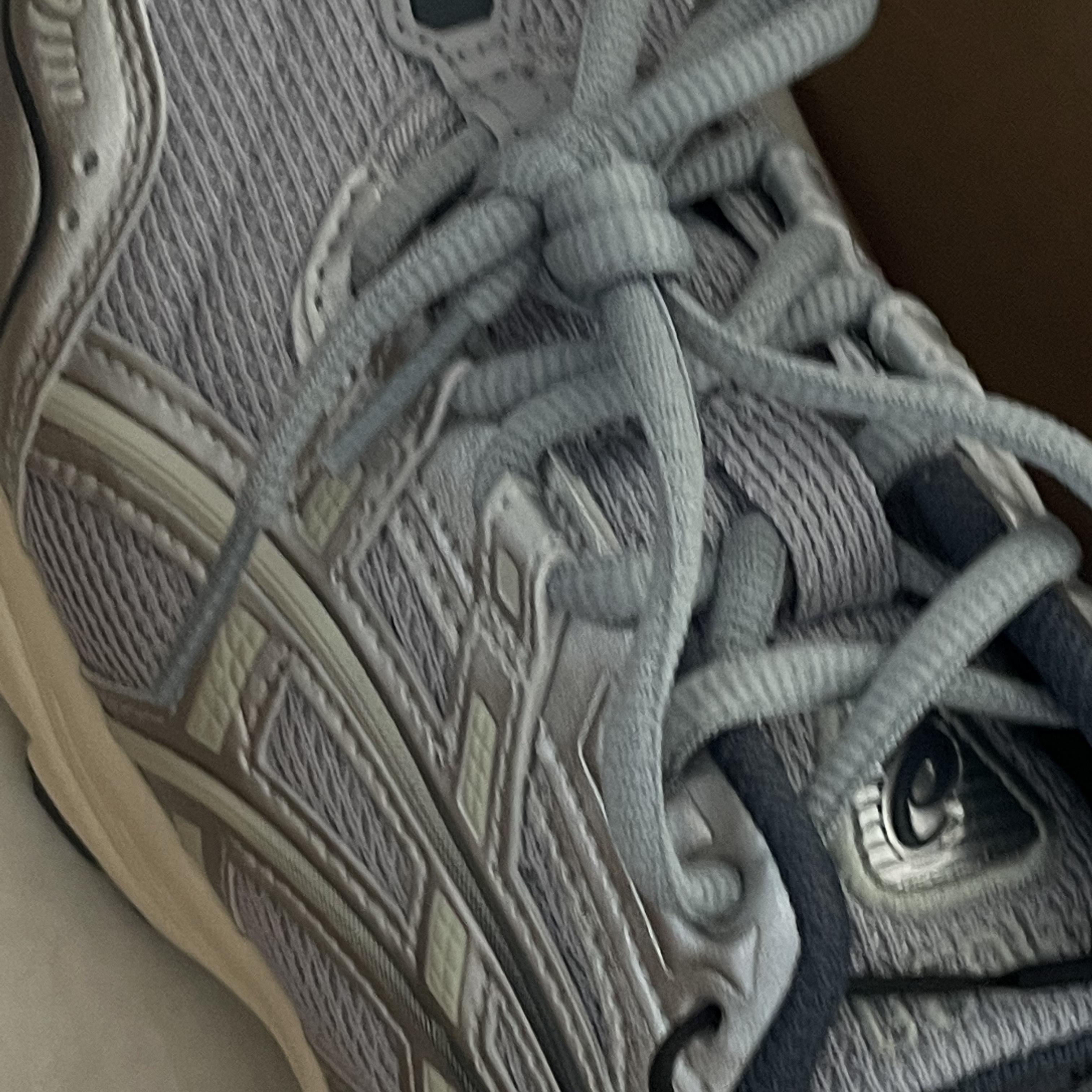 Asics Gel-1090 Piedmont Grey 착용 스타일