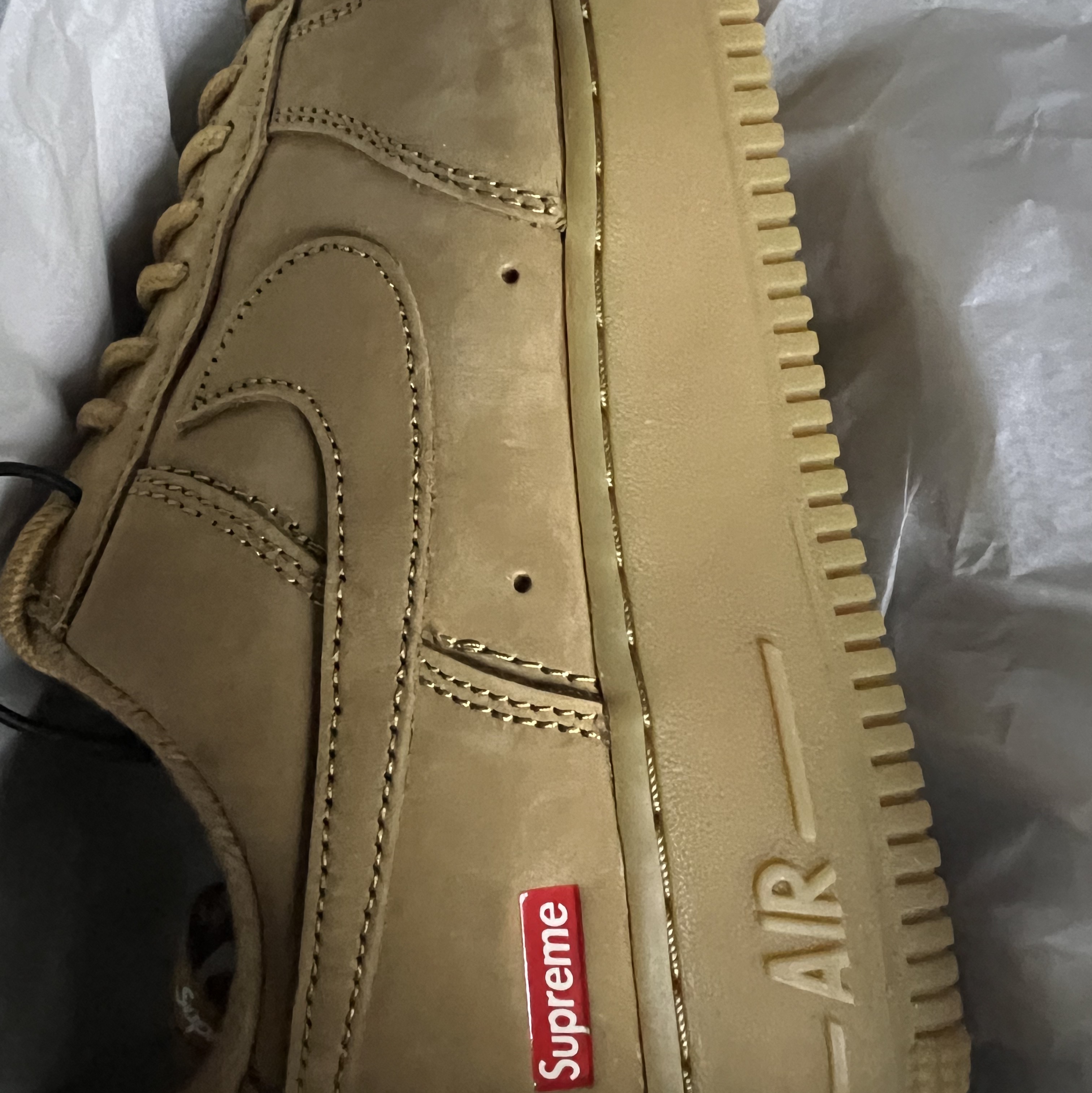 Nike x Supreme Air Force 1 Low Flax 착용 스타일