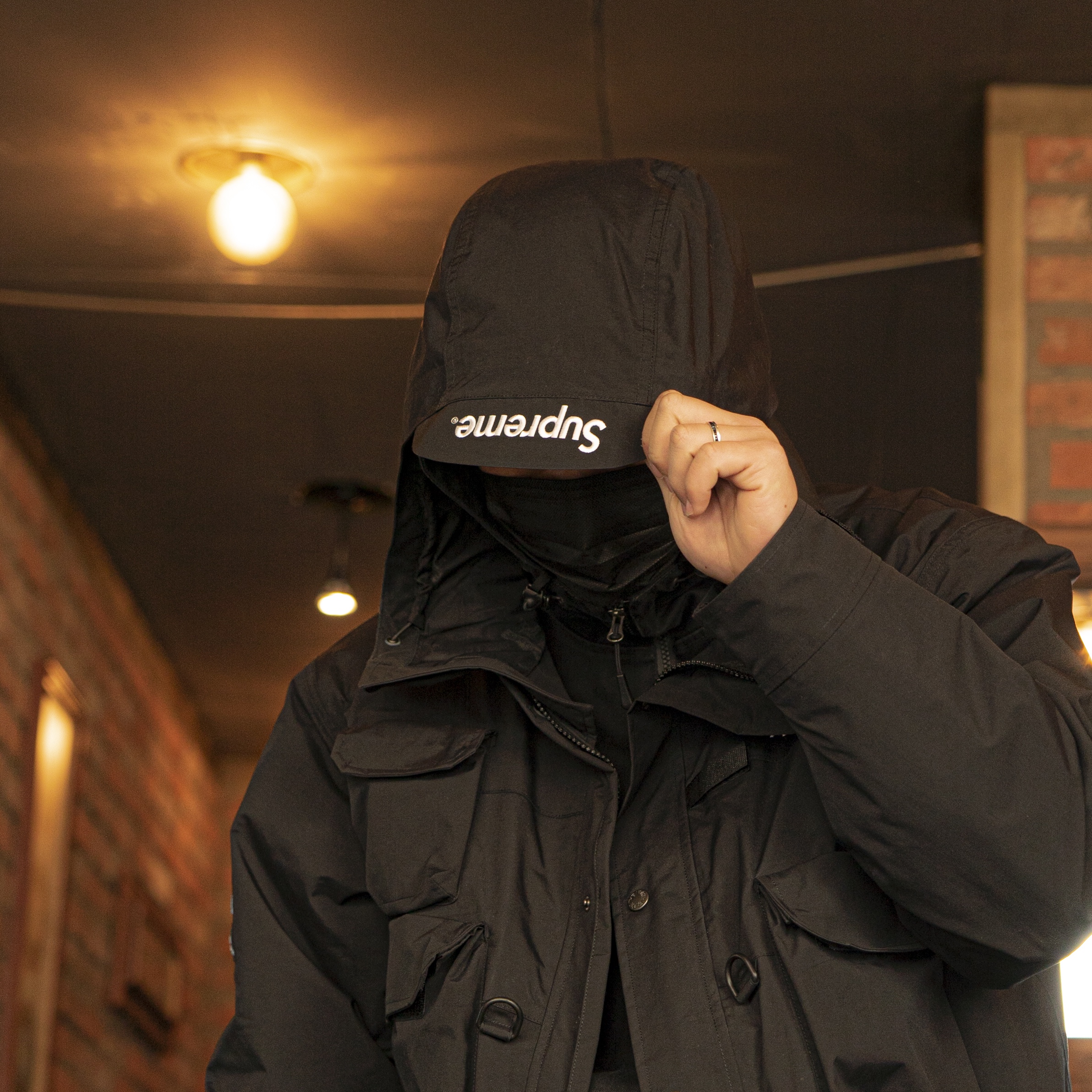 Supreme x The North Face Cargo Jacket Black - 20SS, Supreme x Nike ACG Belted Denim Pants Black - 22FW 착용 스타일 - 3