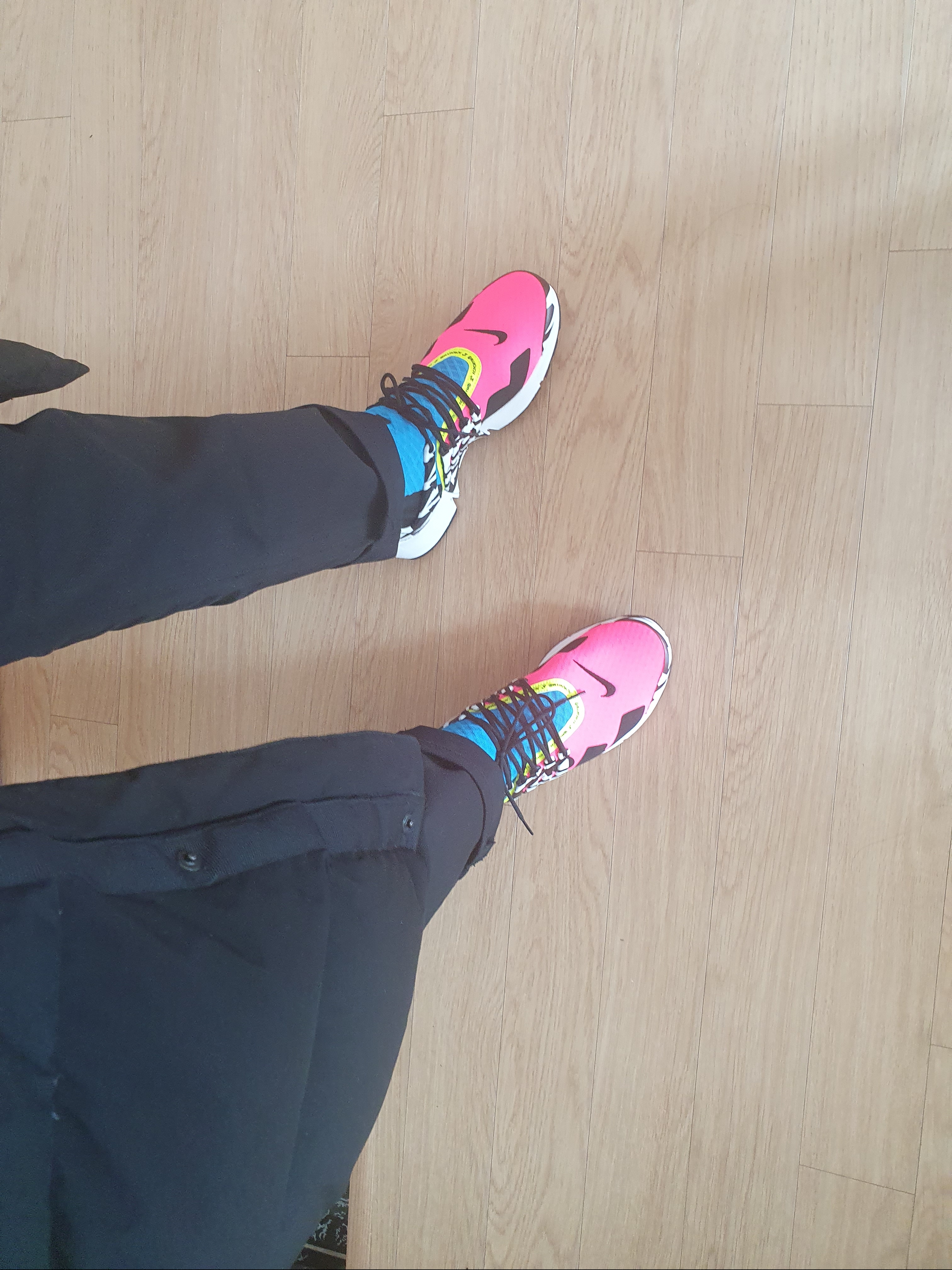 Nike x Acronym Air Presto Mid Racer Pink 착용 스타일