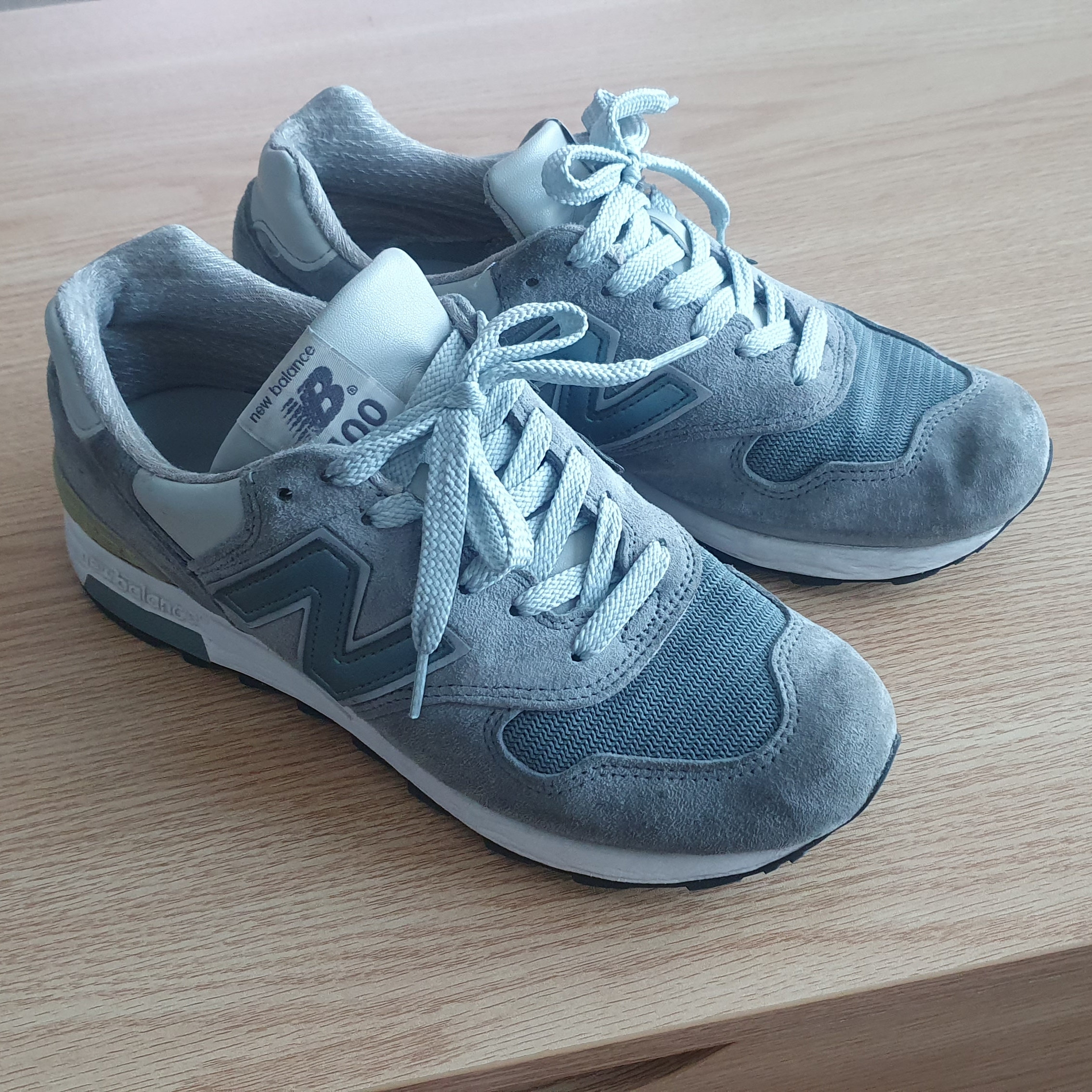 New Balance 1400 Made in USA Light Grey 착용 스타일