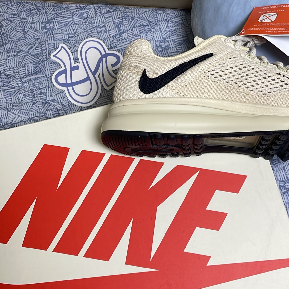 Nike x Stussy Air Max 2013 Fossil 착용 스타일