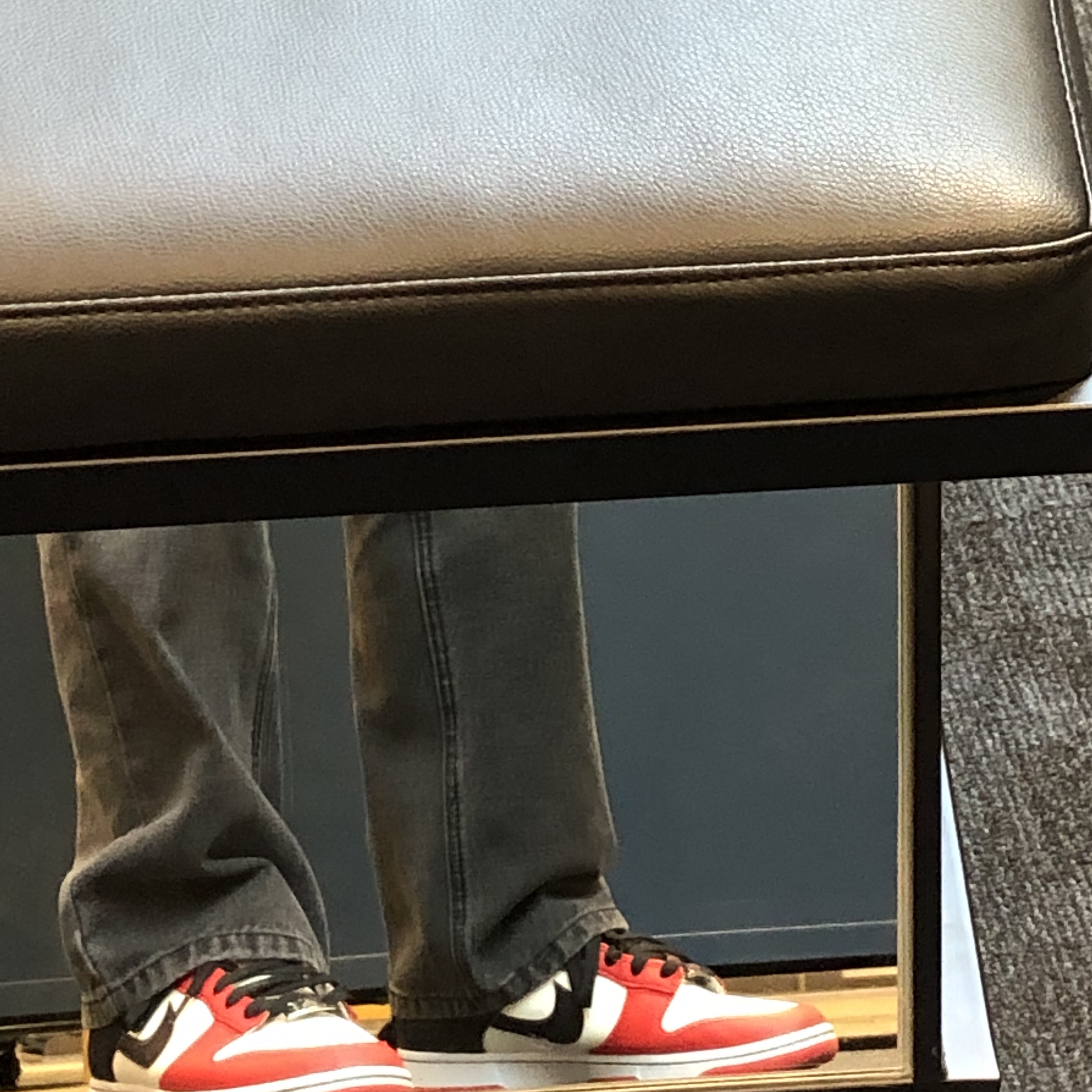 Nike x NBA Dunk Low Retro EMB Black and Chile Red 착용 스타일