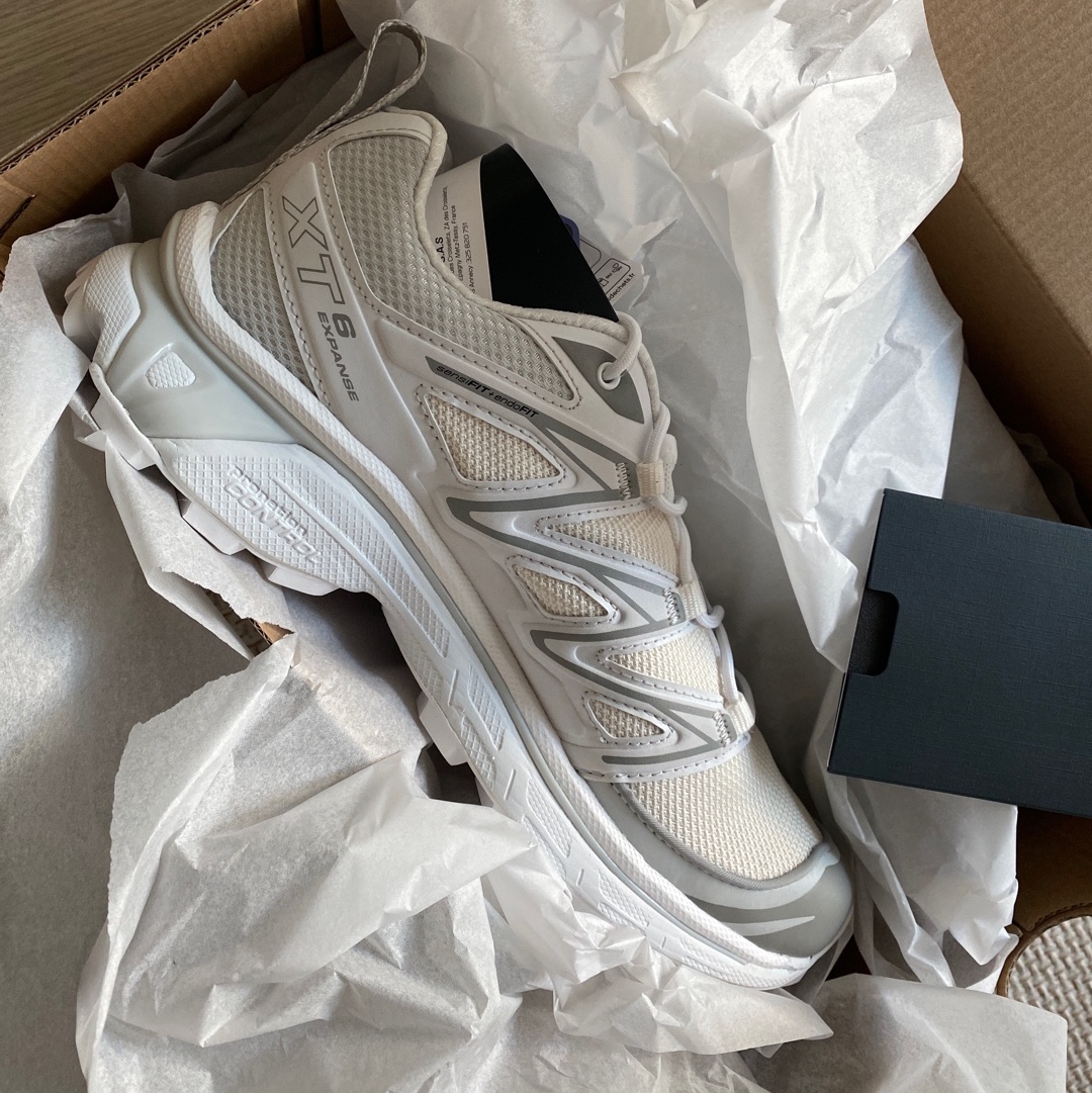 Salomon XT-6 Expanse Vanilla Ice White 착용 스타일