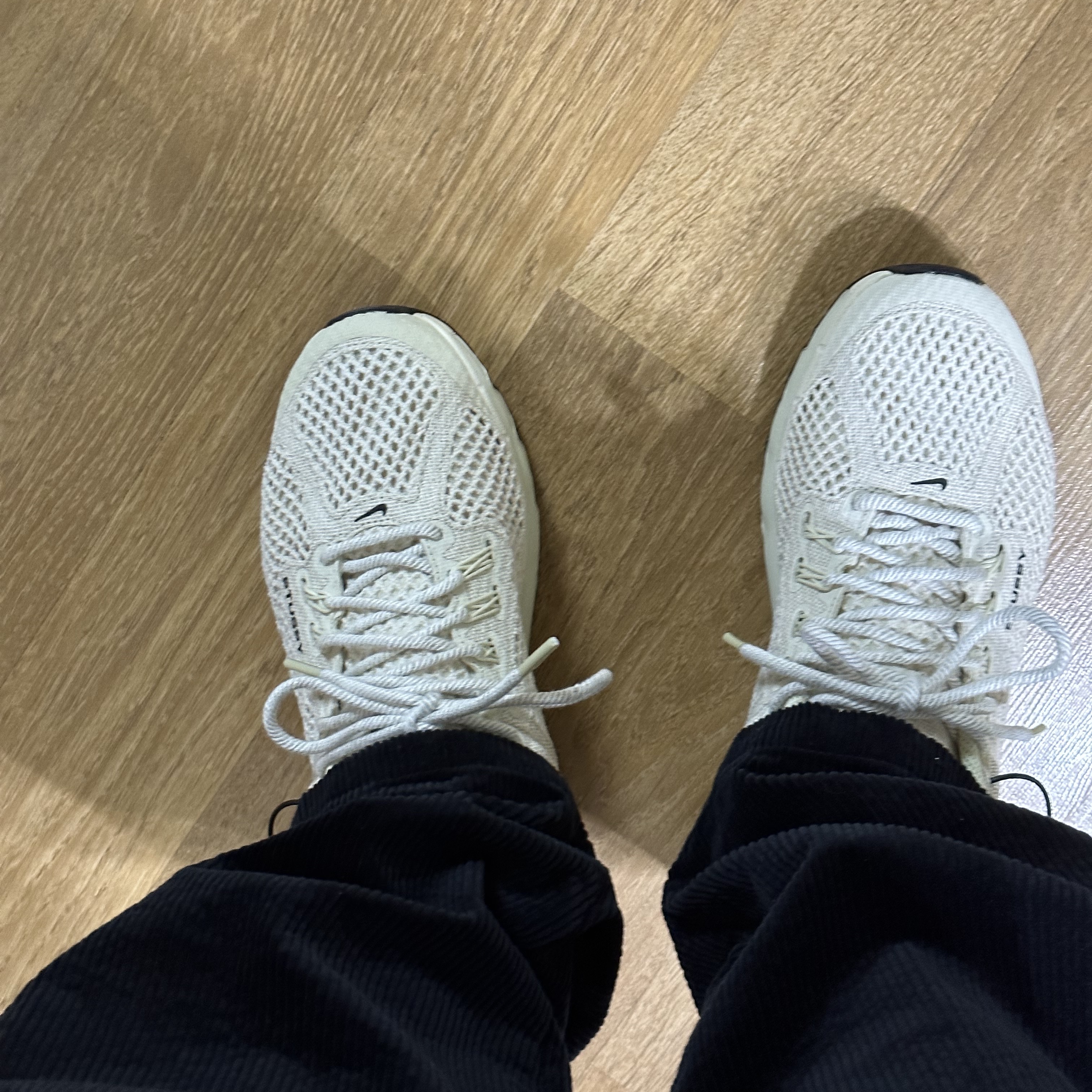 Nike x Stussy Air Max 2013 Fossil 착용 스타일 - 1