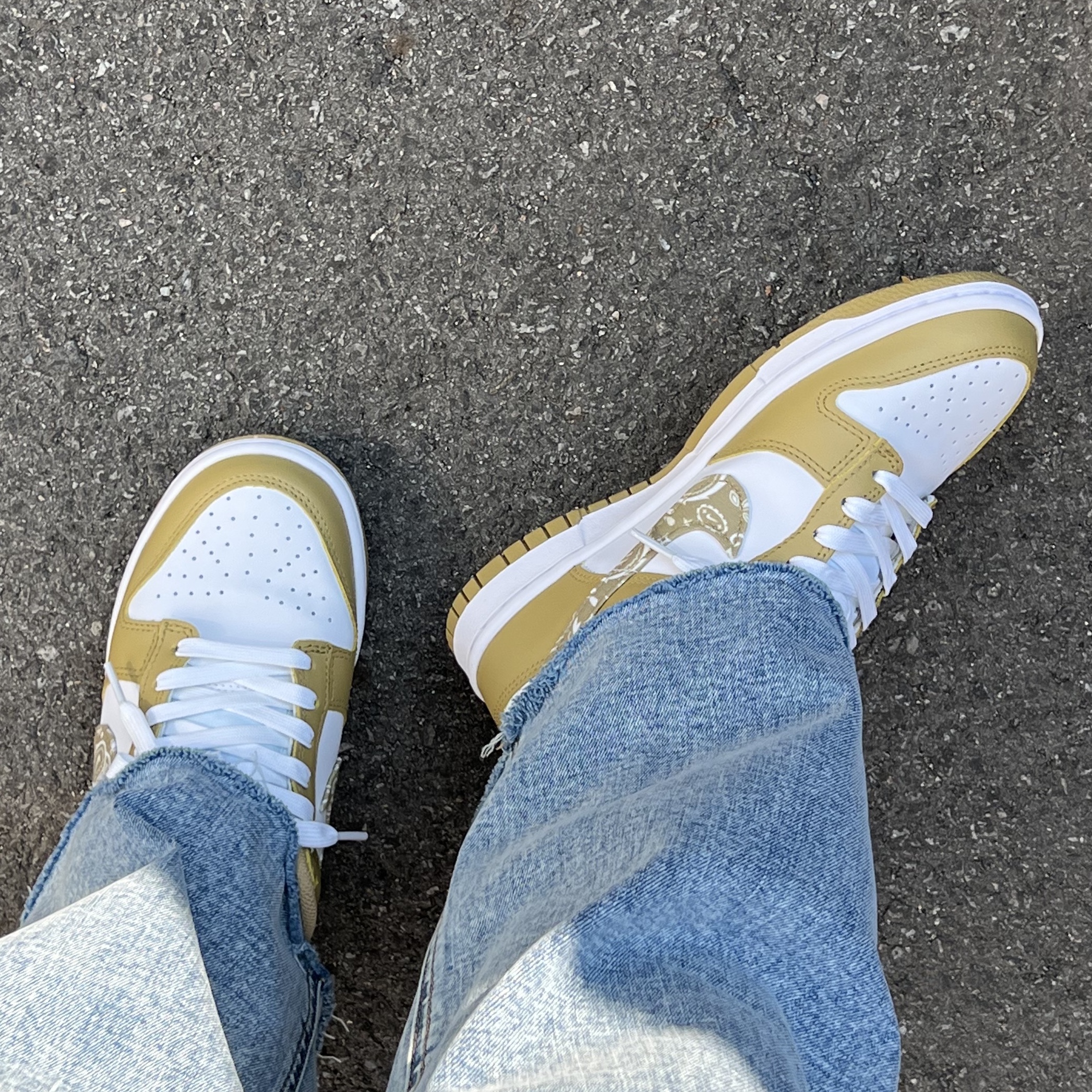 (W) Nike Dunk Low Essential Barley Paisley 착용 스타일 - 2