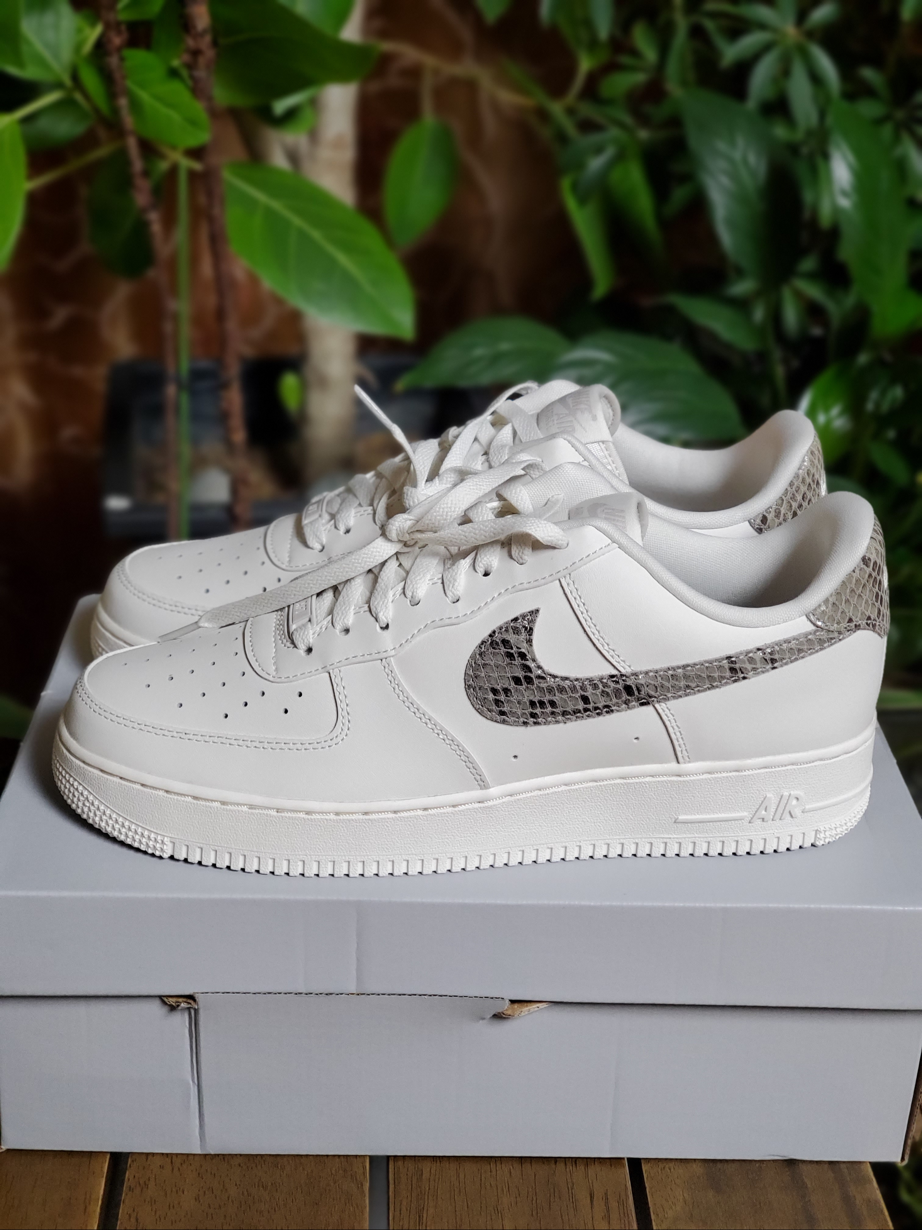(W) Nike Air Force 1 '07 Phantom Light Iron Ore 착용 스타일 - 2