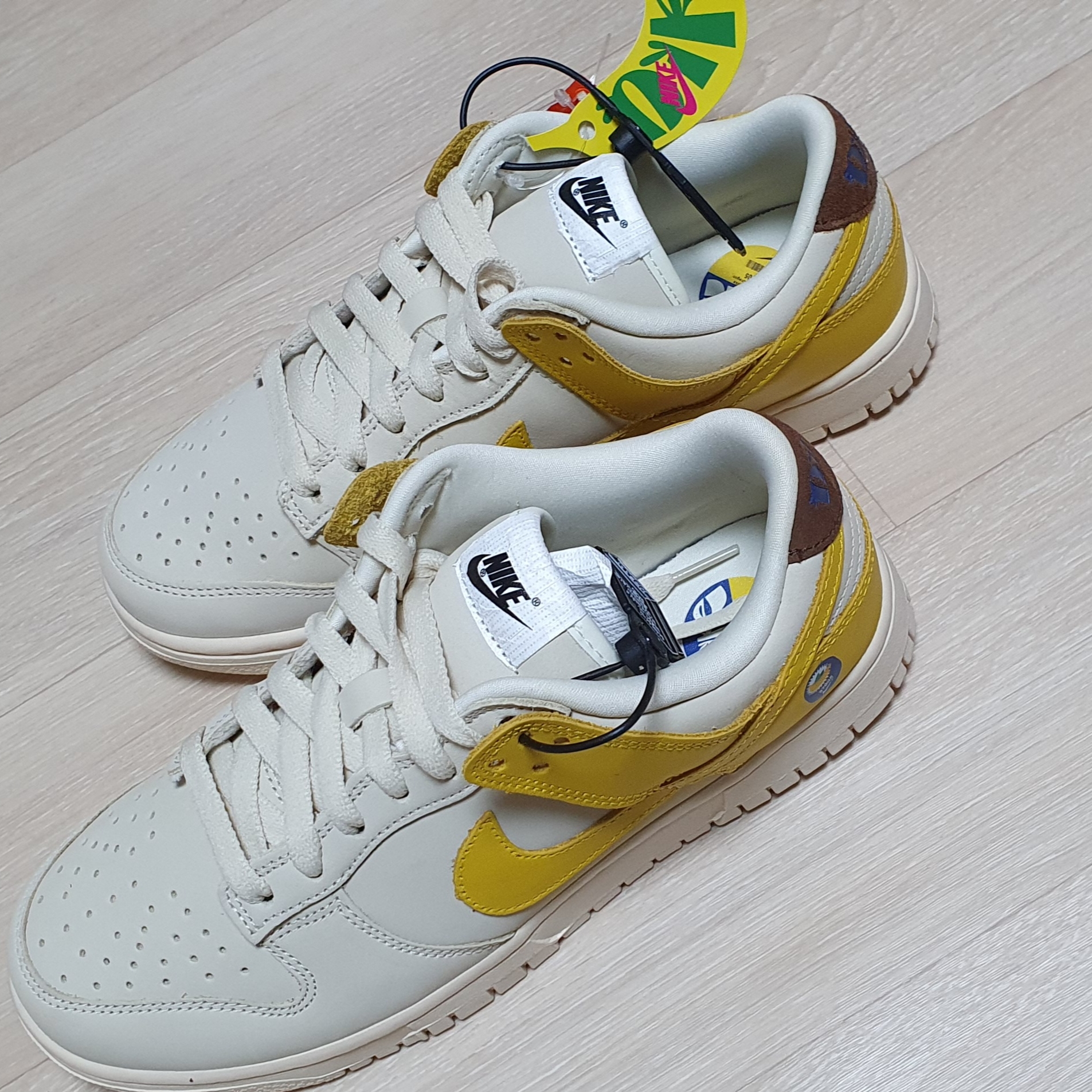 (W) Nike Dunk Low LX Banana 착용 스타일 - 2