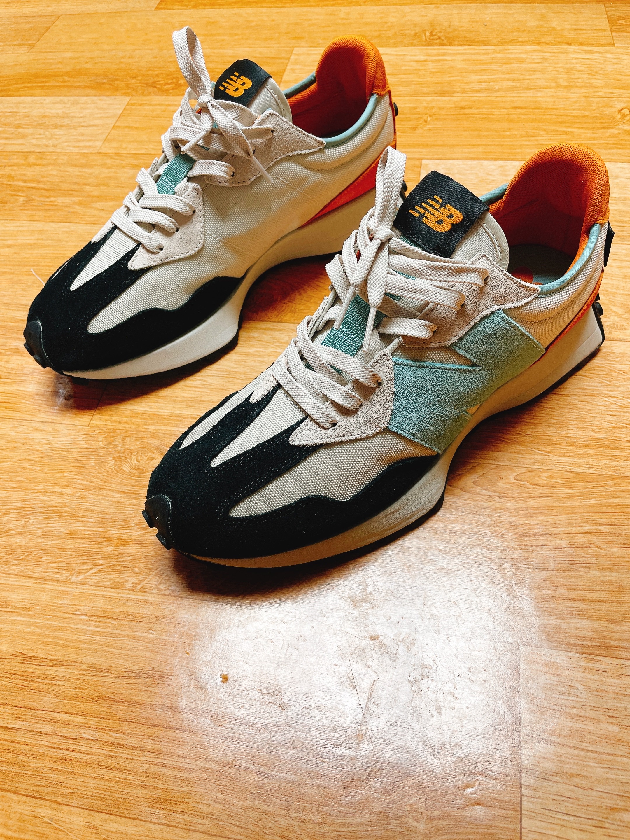 New Balance 327 Moonbeam Blue 착용 스타일 - 1