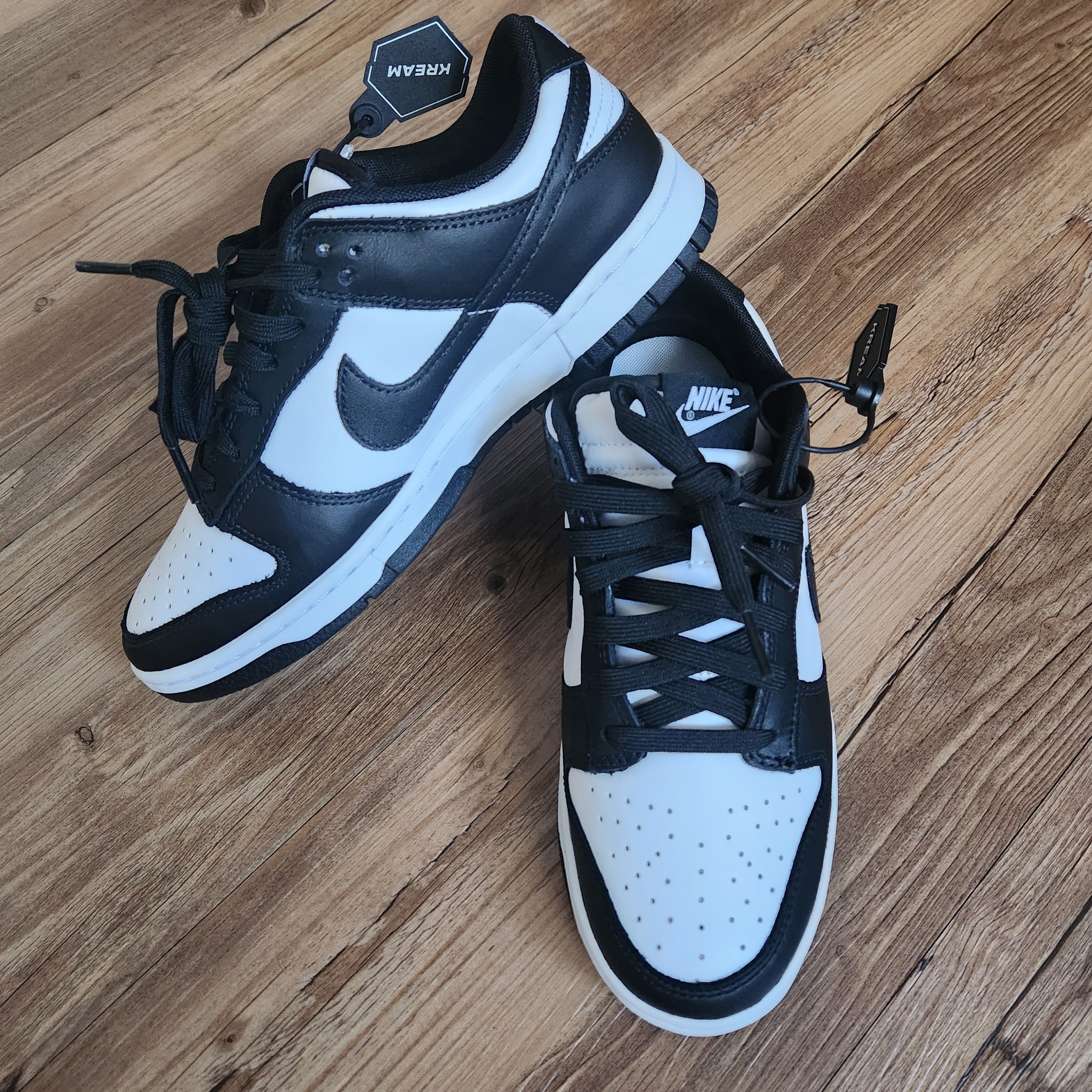 Nike Dunk Low Retro Black 착용 스타일 - 1