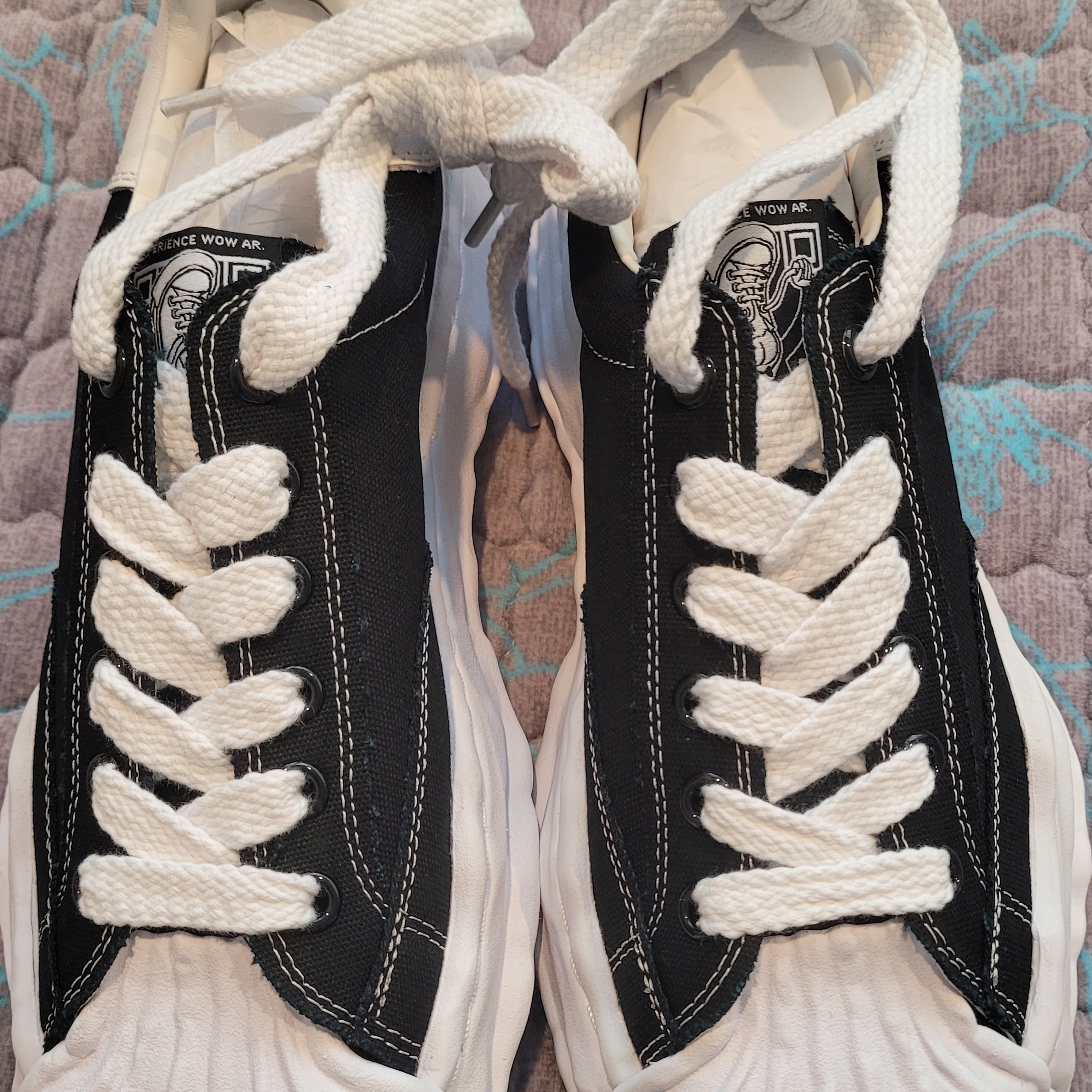 Maison Mihara Yasuhiro x WOW Blakey OG Sole Canvas Low-top Sneakers Nero 착용 스타일 - 1
