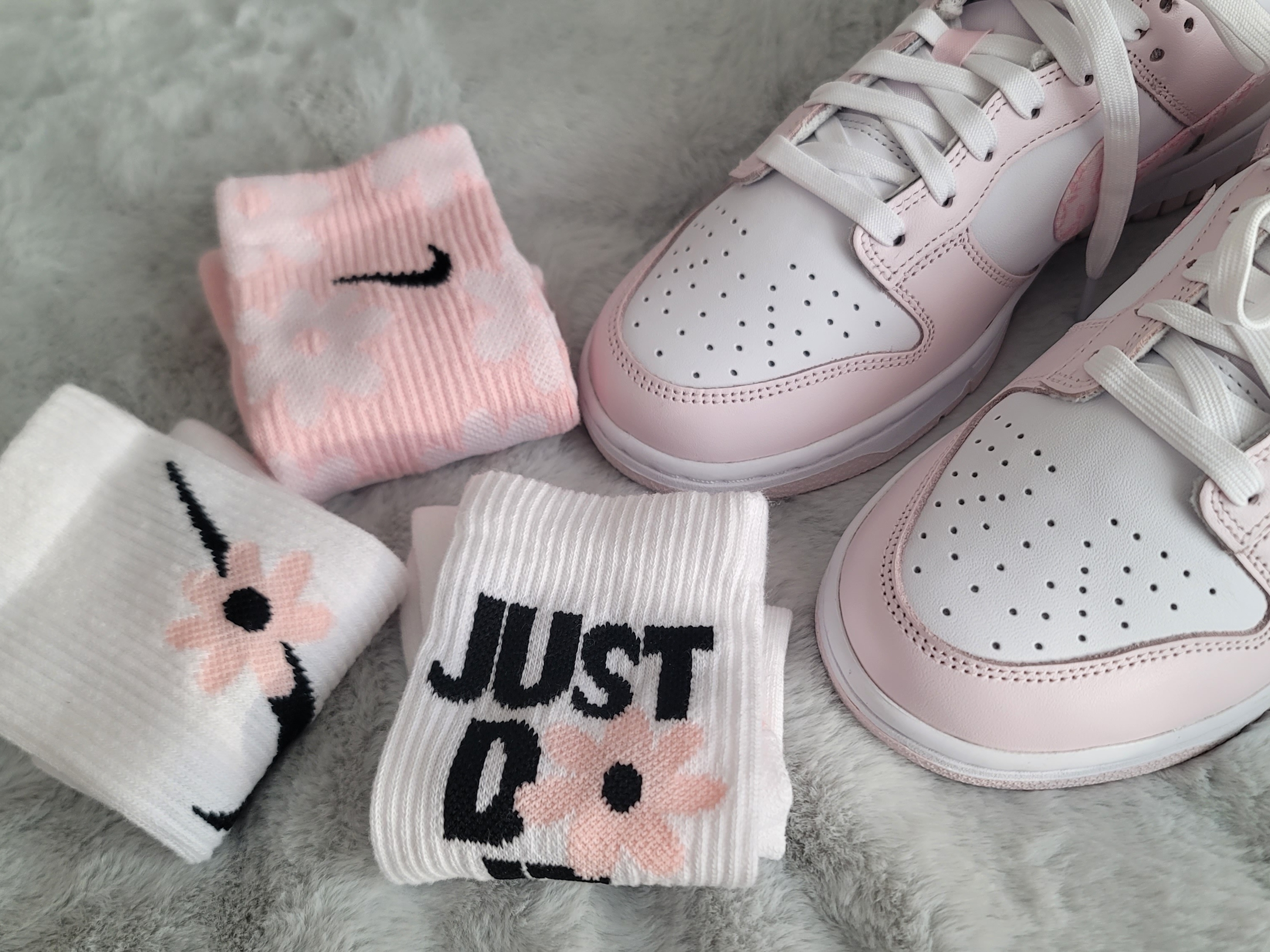(Kids) Nike Everyday Plus Socks Pink White (6 Pack/Korean Ver.), (W) Nike Dunk Low Pearl Pink 착용 스타일 - 1