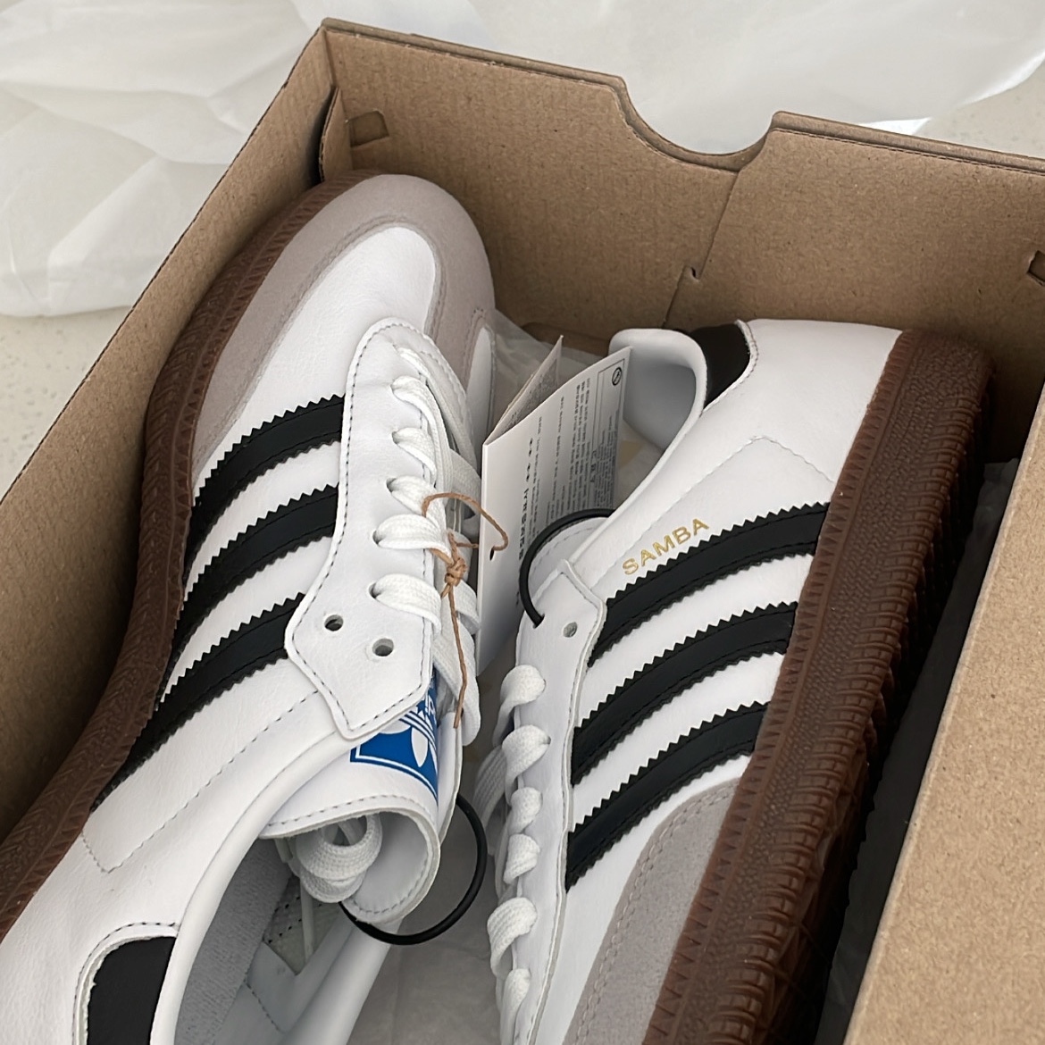 Adidas Samba Vegan White Black 착용 스타일