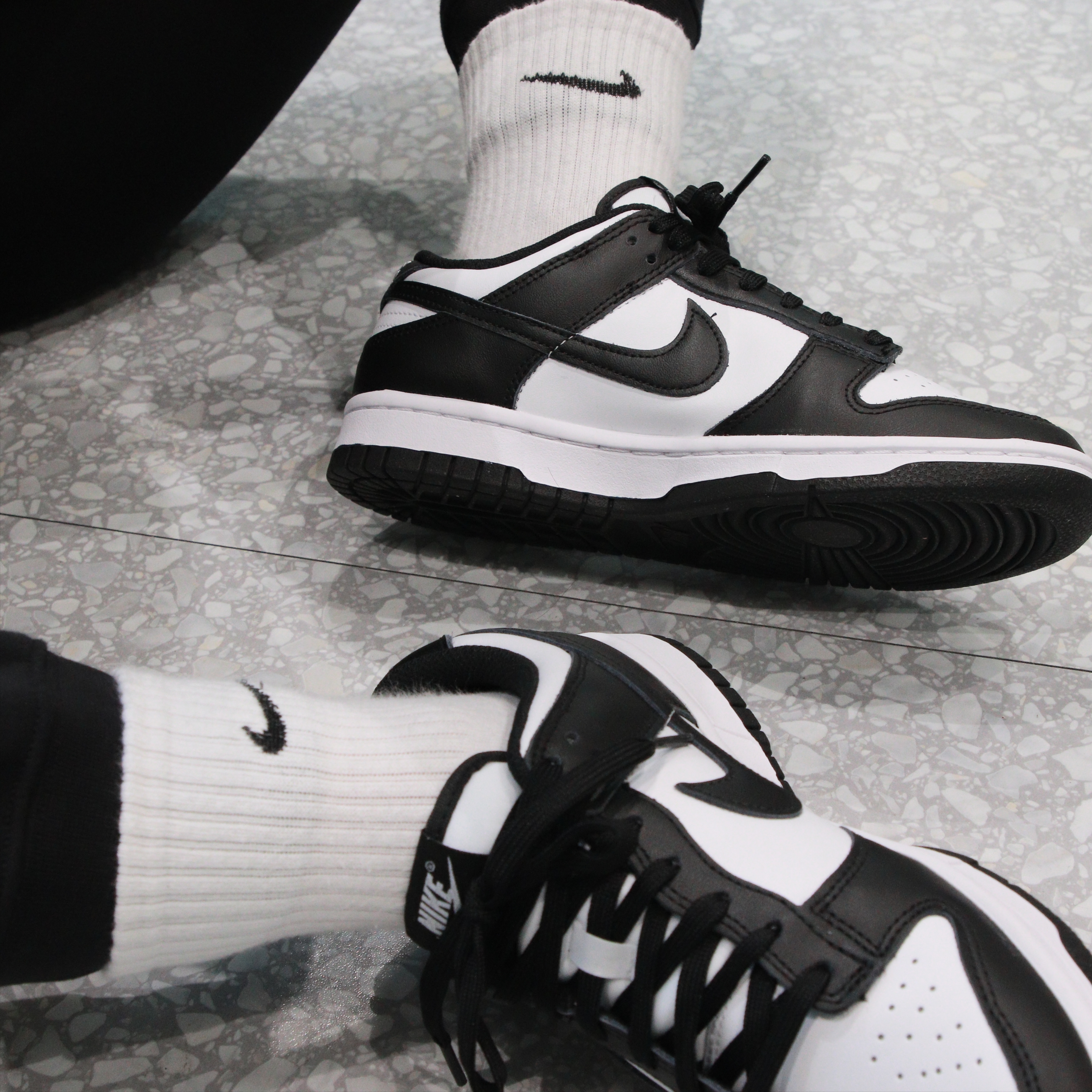 Nike Dunk Low Retro Black, (W) Nike Dunk Low Black 착용 스타일 - 2