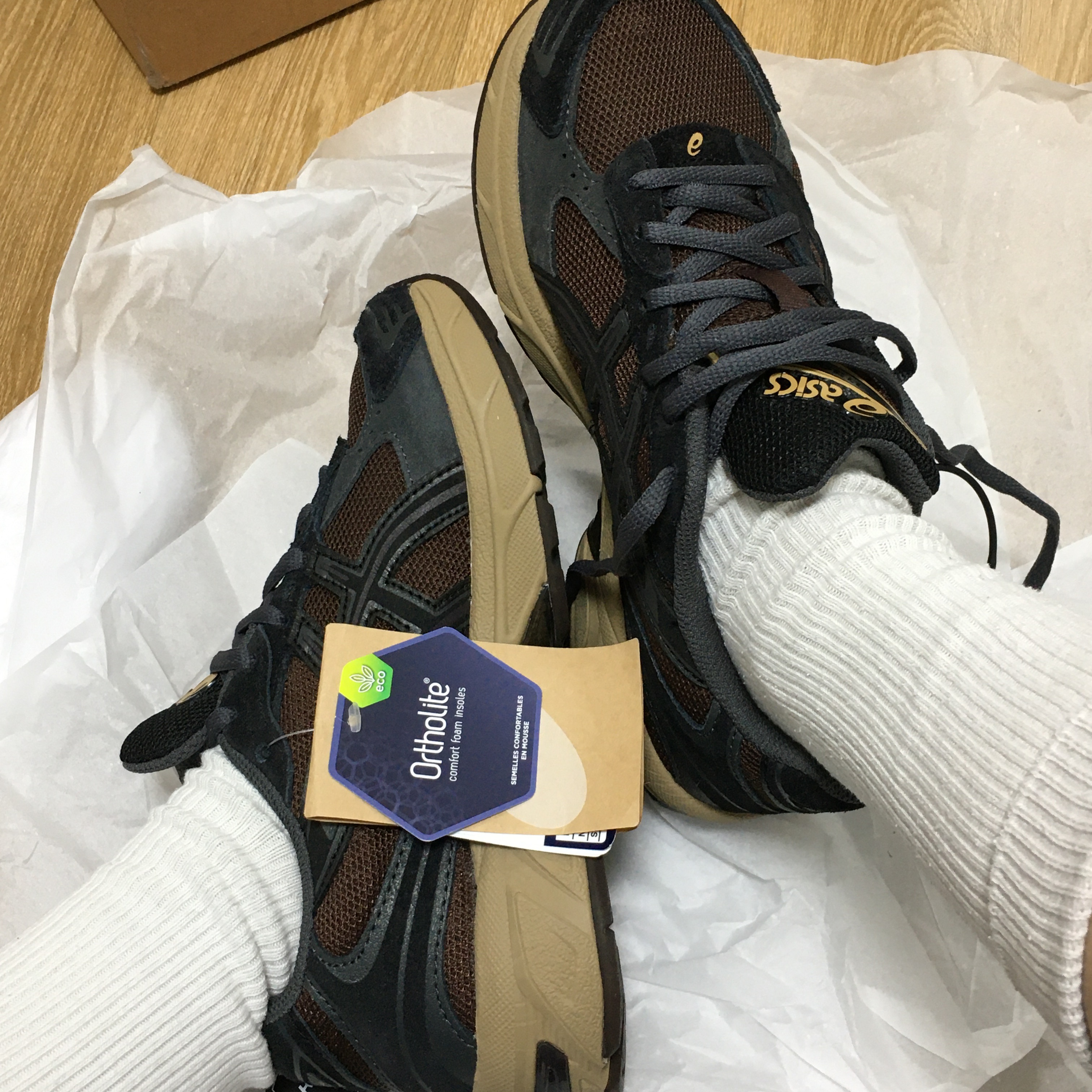 Asics Gel-1130 Brown 착용 스타일