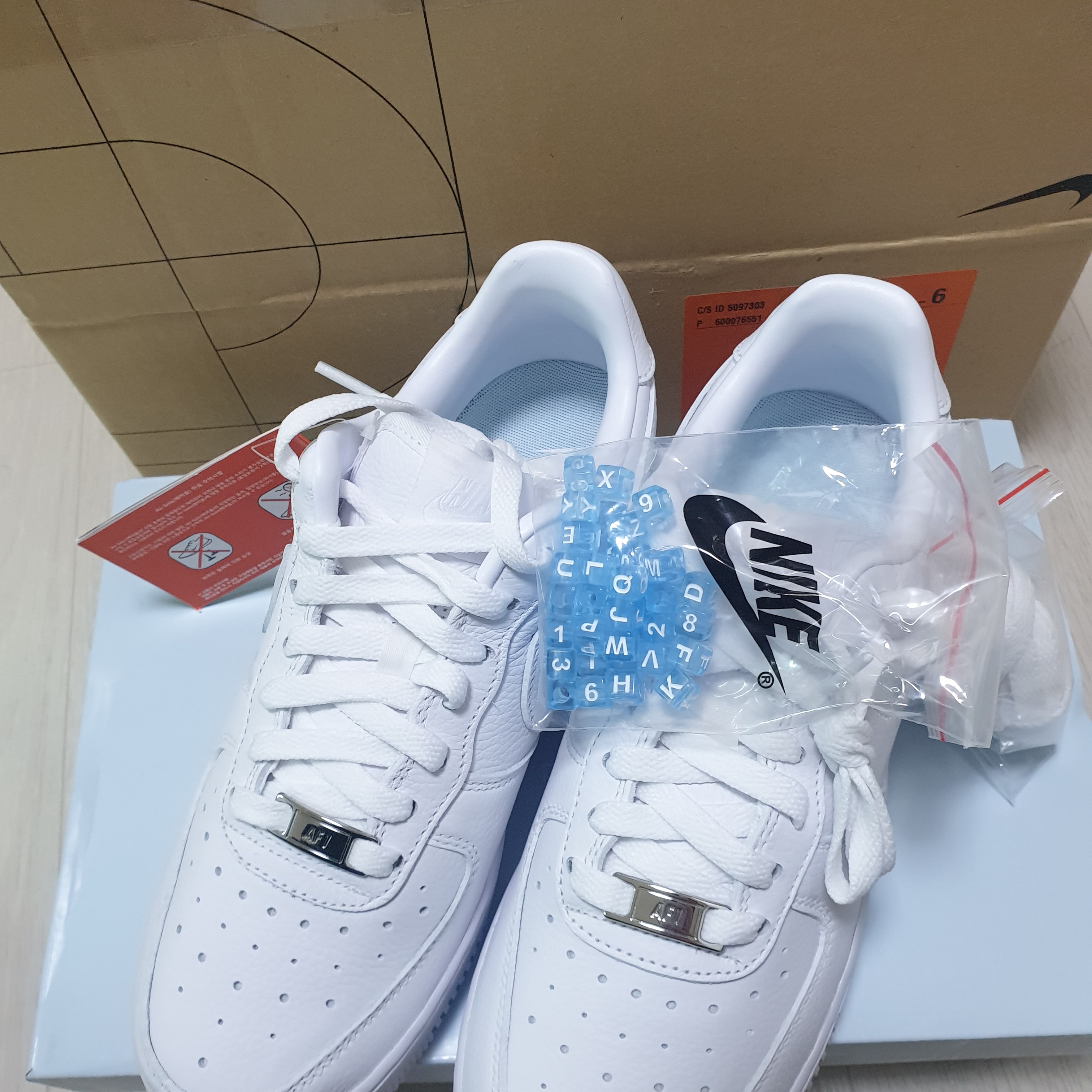 Nike x Drake Nocta Air Force 1 Low SP Certified Lover Boy White 착용 스타일 - 2