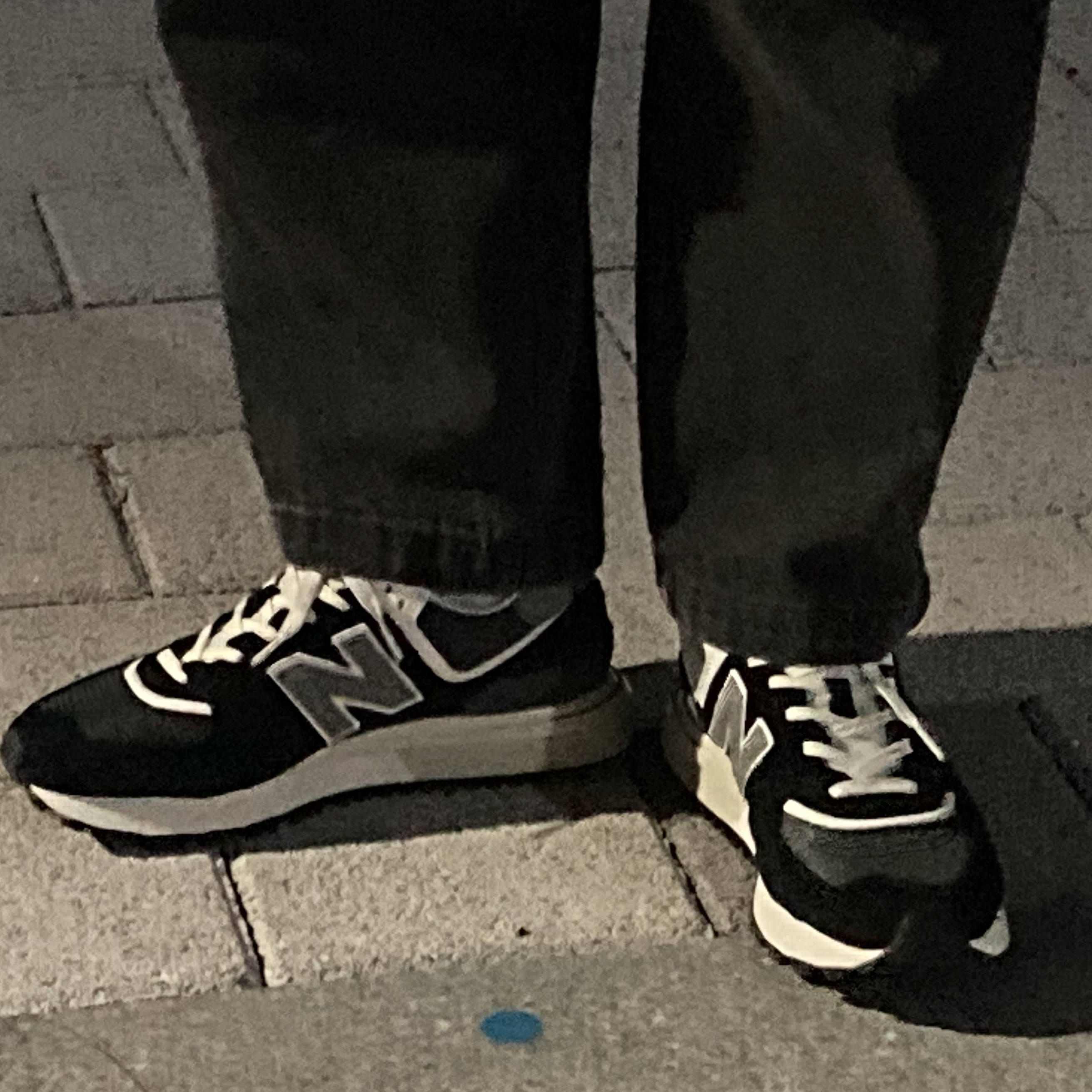 New Balance 574 Legacy Black 착용 스타일