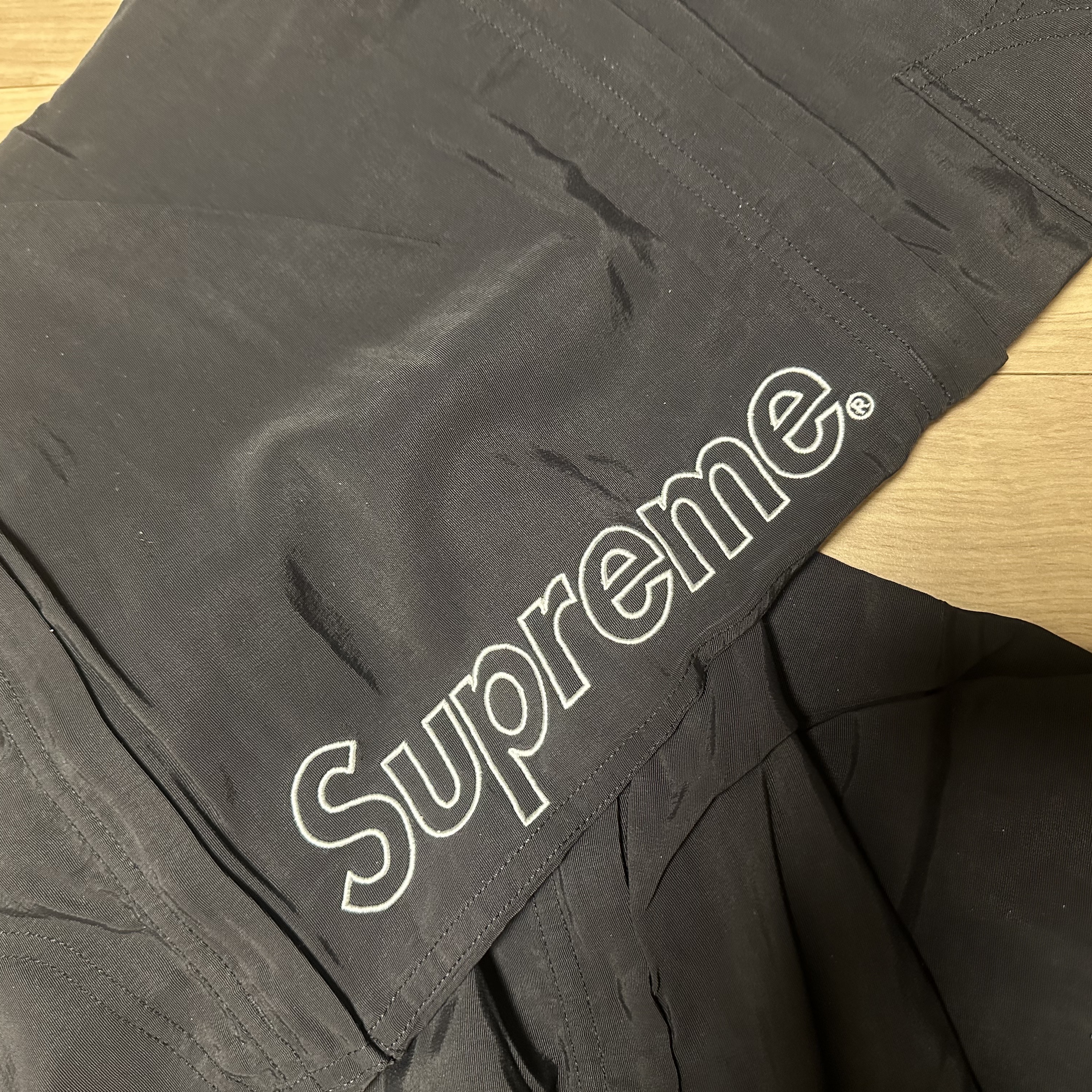 Supreme x The North Face Trekking Zip-Off Belted Pants Black - 22SS 착용 스타일 - 2
