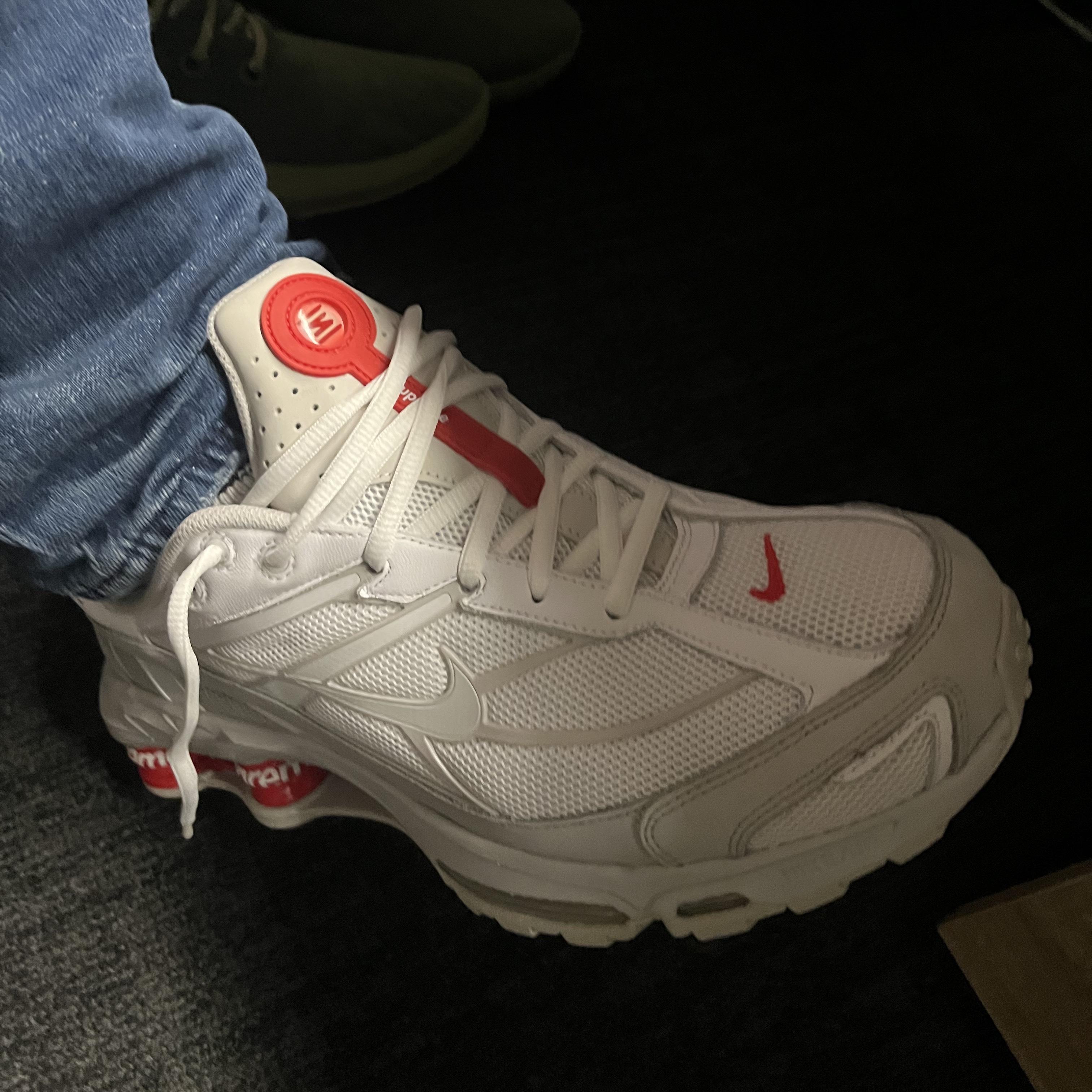 Nike x Supreme Shox Ride 2 SP White 착용 스타일