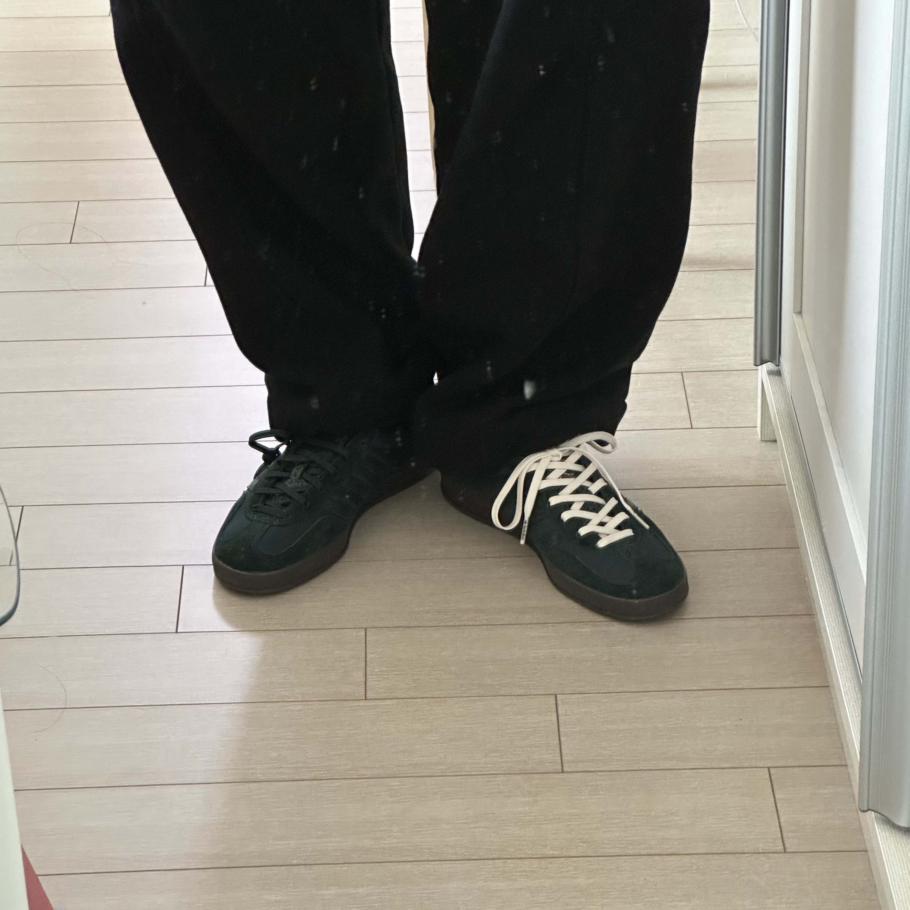 Adidas Gazelle Indoor Shadow Green 착용 스타일