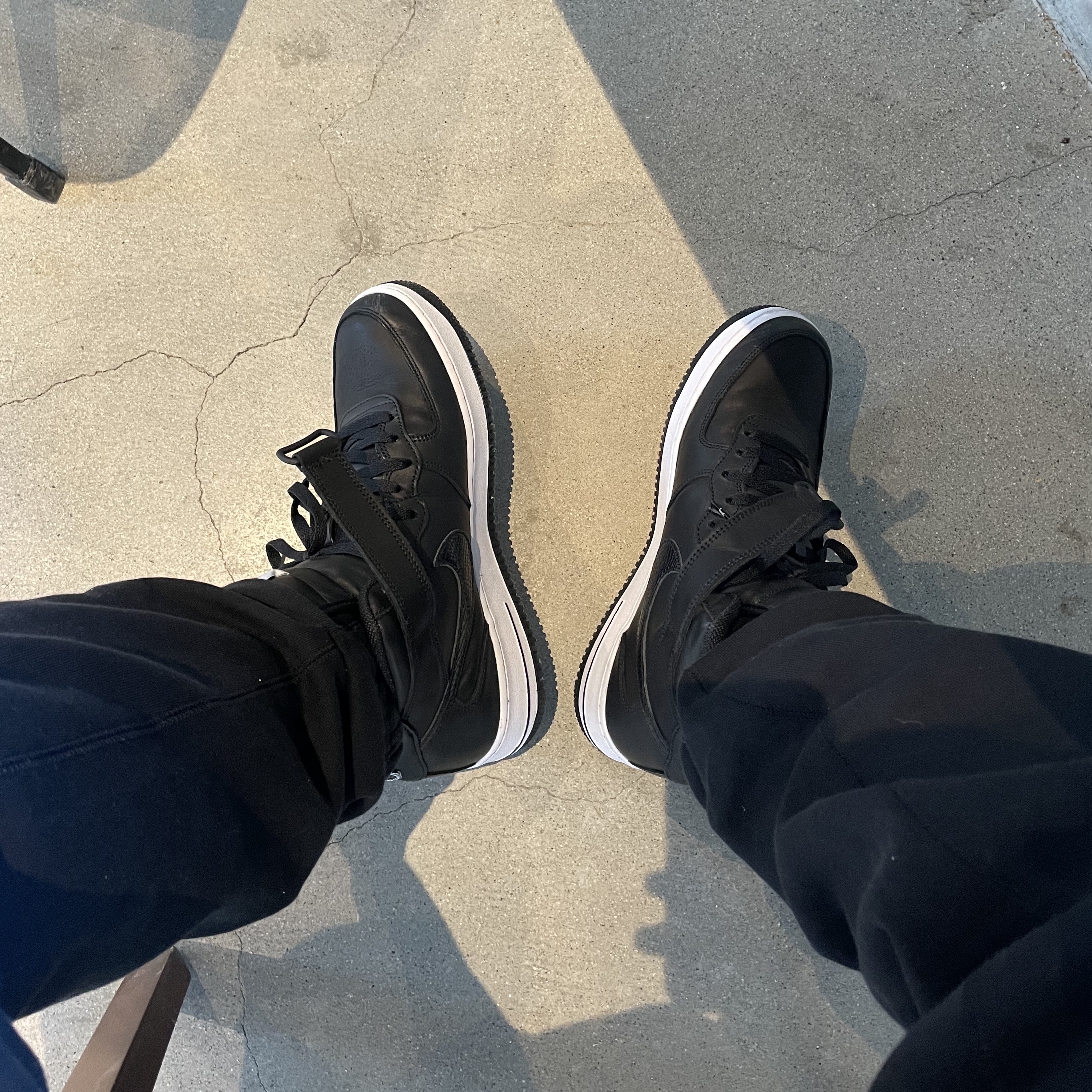 Nike x Stussy Air Force 1 '07 Mid SP Black 착용 스타일