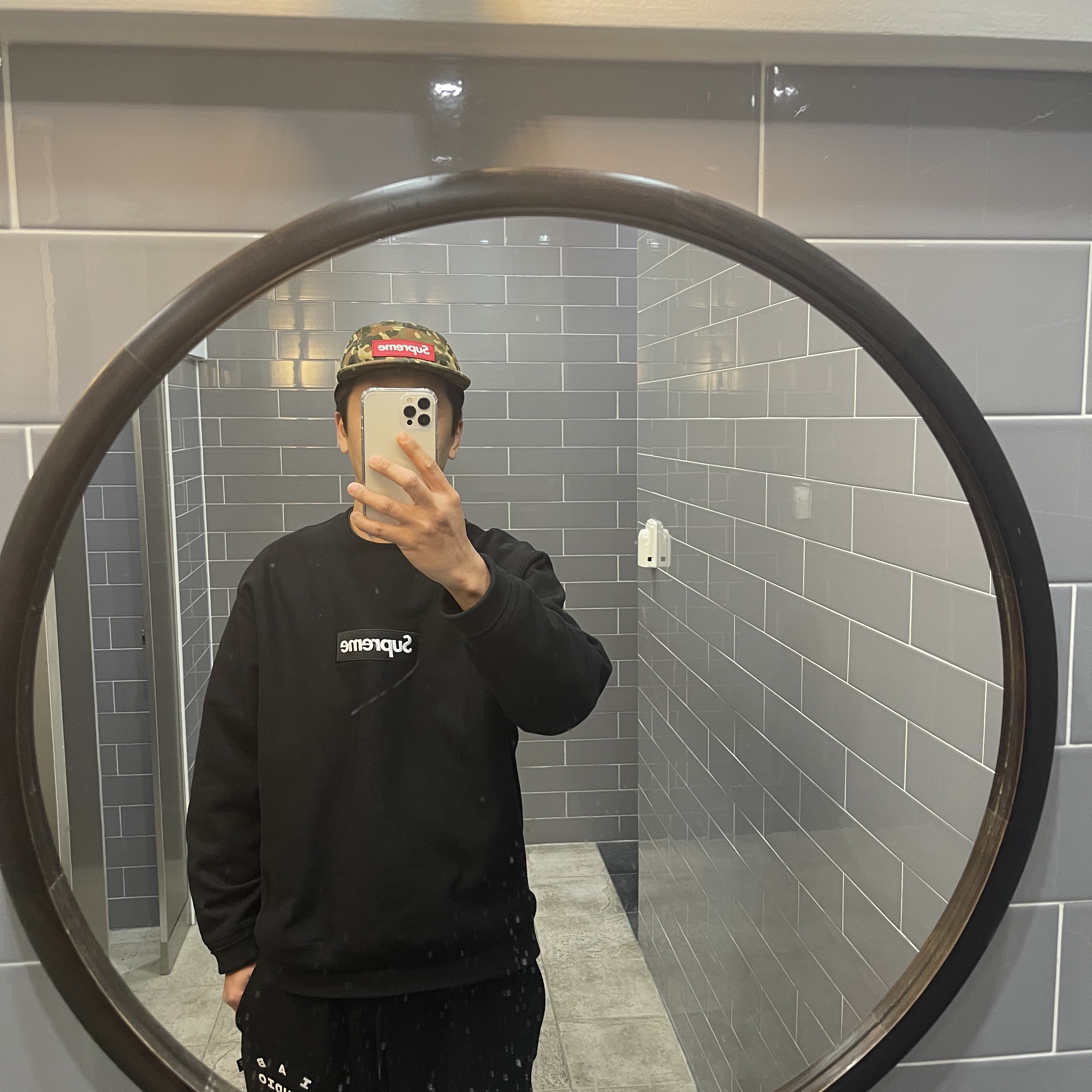 Supreme Box Logo Crewneck Black - 18FW 착용 스타일