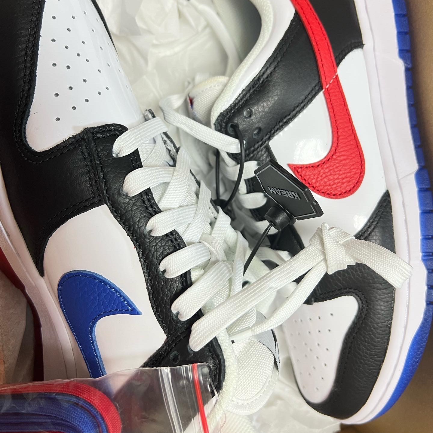 Jordan 1 Retro High OG Chicago 2022, Nike Dunk Low SE Seoul 착용 스타일 - 4