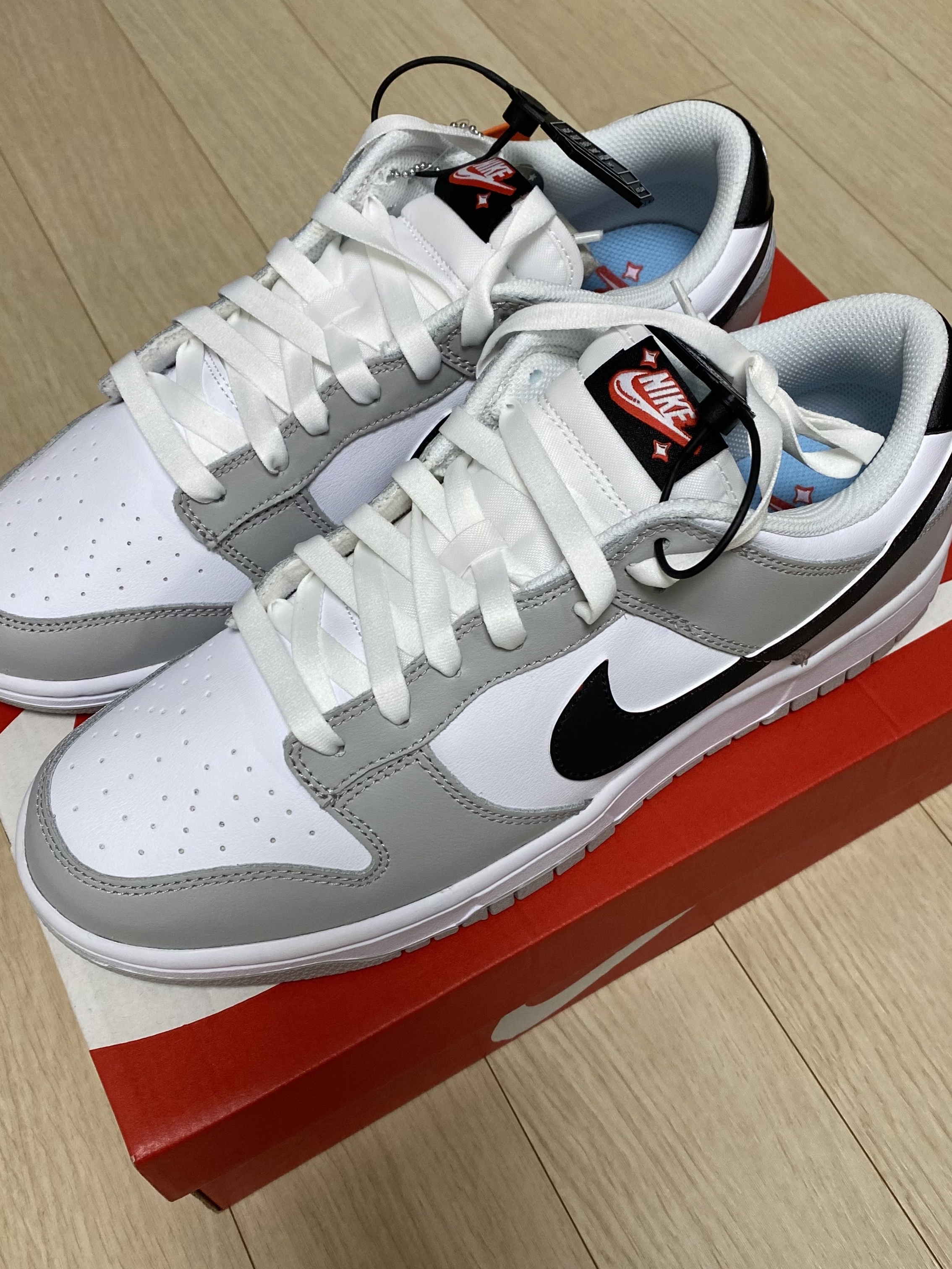 Nike Dunk Low Retro SE Jackpot Grey Fog 착용 스타일