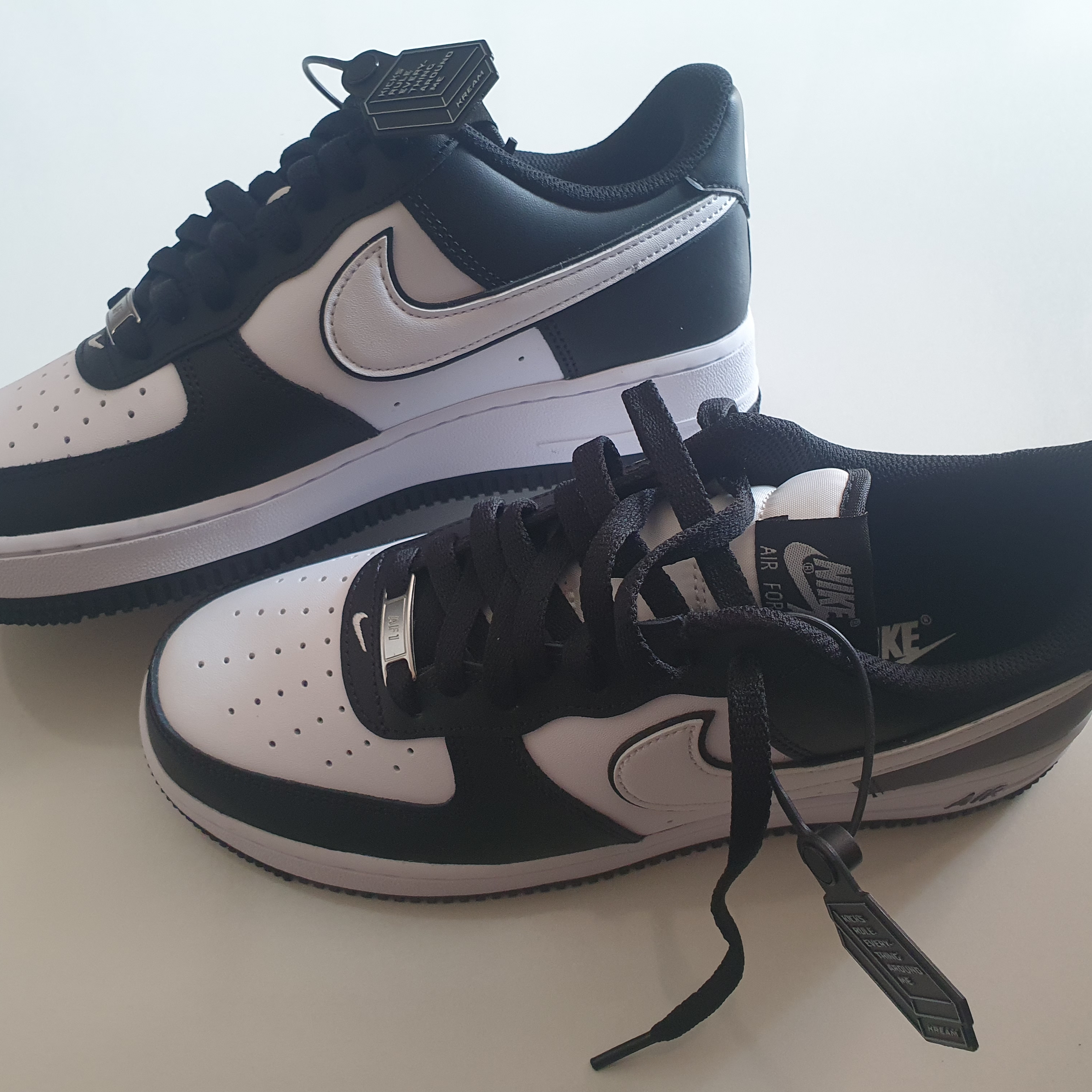 Nike Air Force 1 '07 Black White 착용 스타일