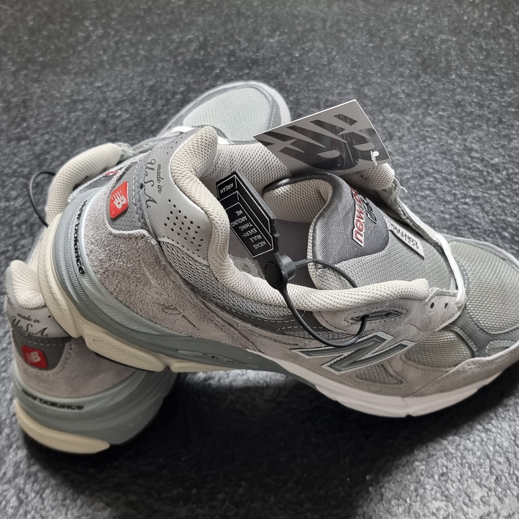 New Balance 990v3 Made in USA Grey - D Standard 착용 스타일 - 2