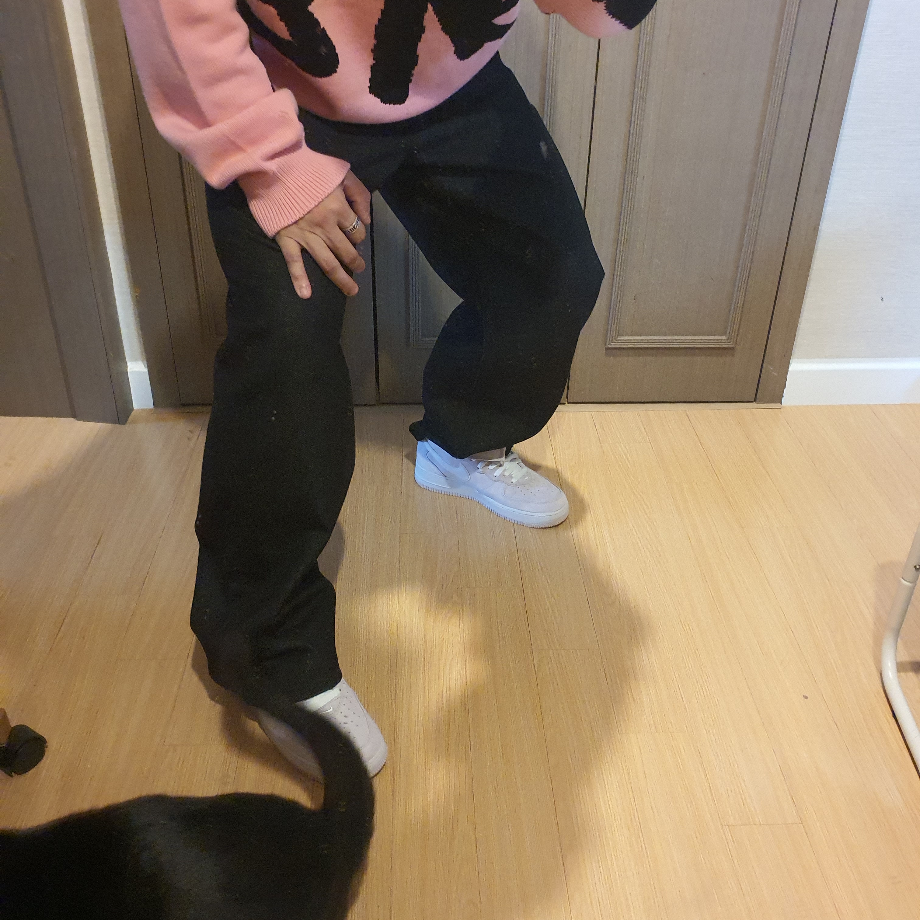 Nike Air Force 1 Mid '07 QS Venice, Stussy Stock Sweater Pink 착용 스타일