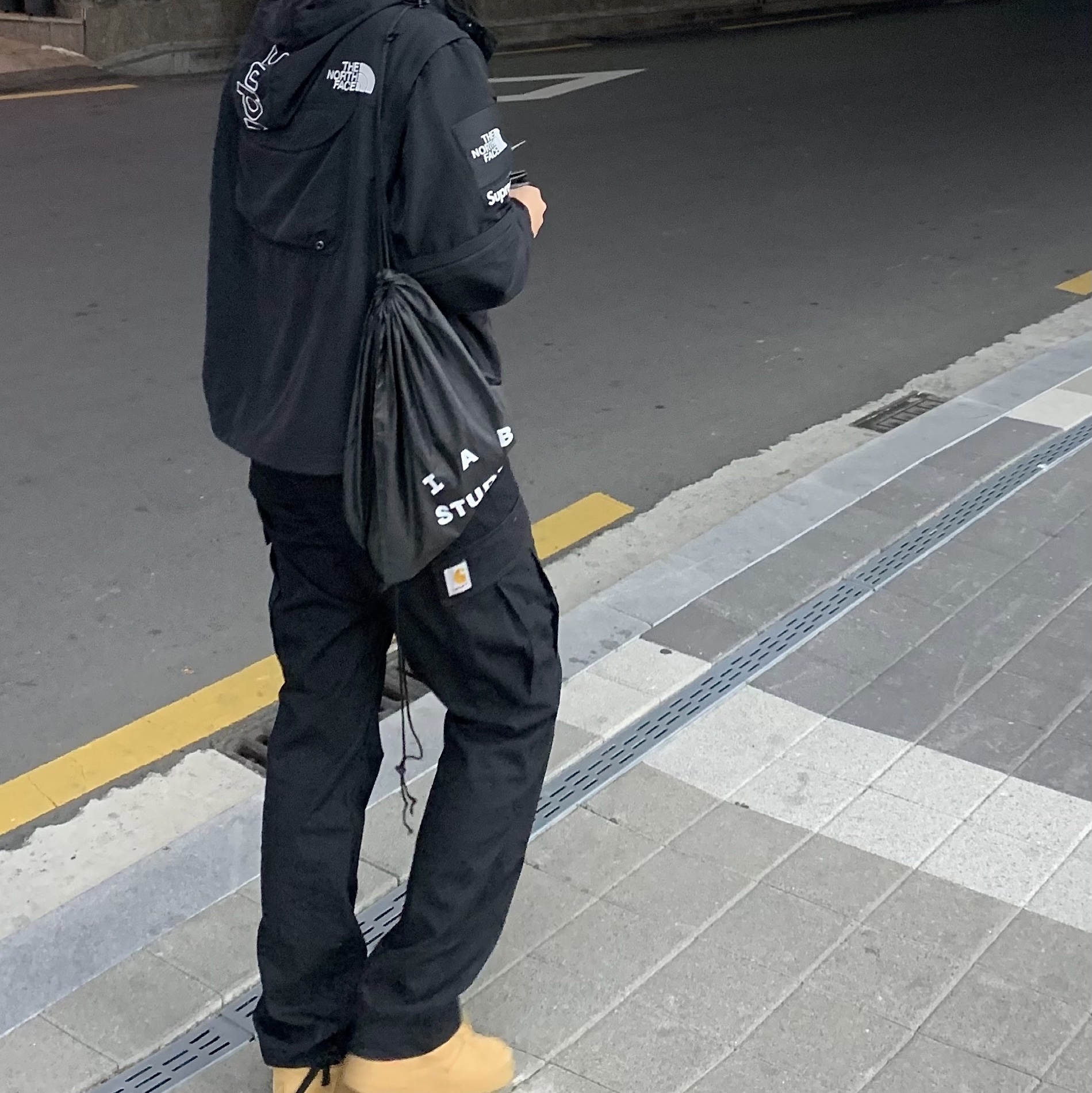 Supreme x The North Face Trekking Convertible Jacket Black - 22SS, Nike x Supreme Air Force 1 Low Flax 착용 스타일 - 3