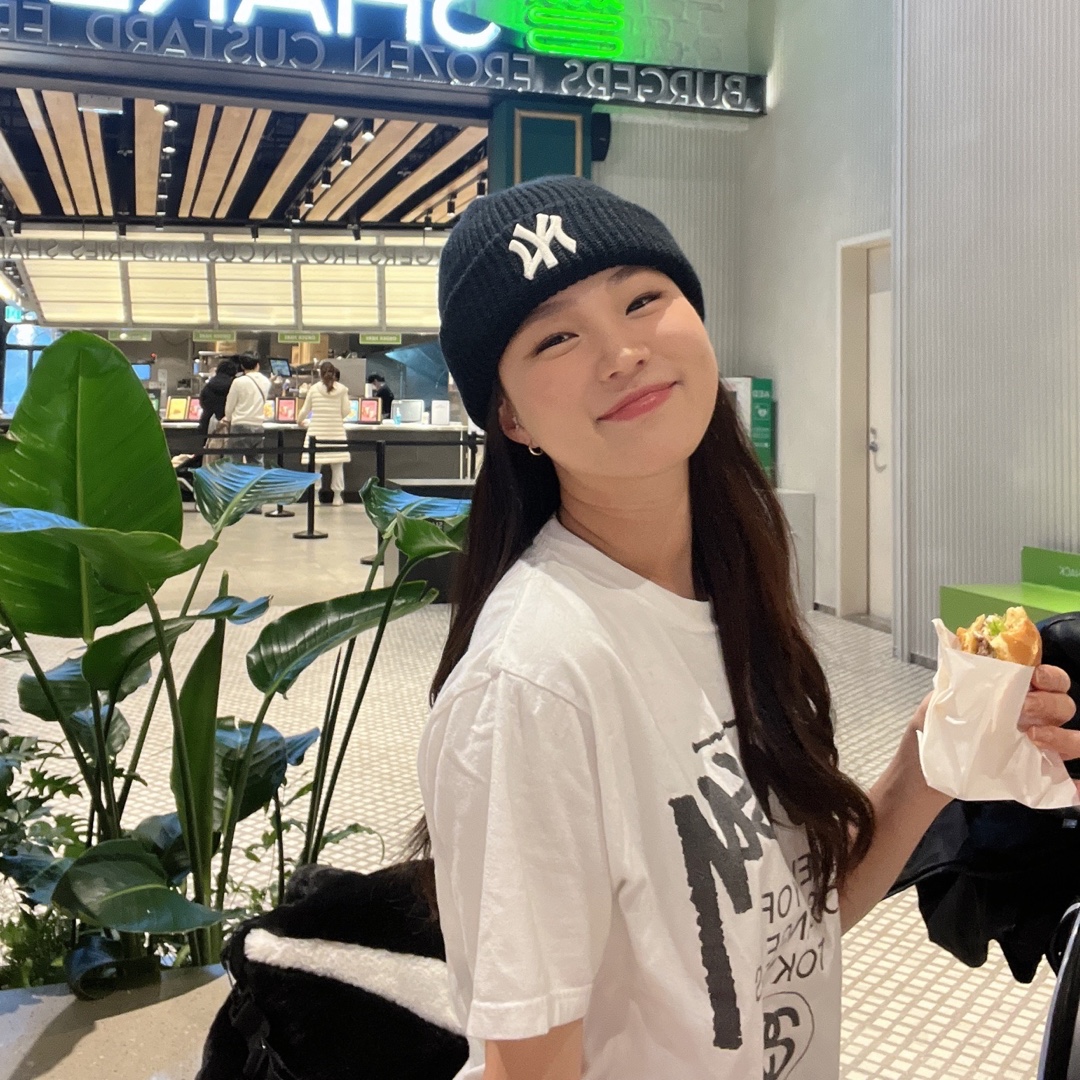 Stussy Tour T-Shirt White 착용 스타일 - 2