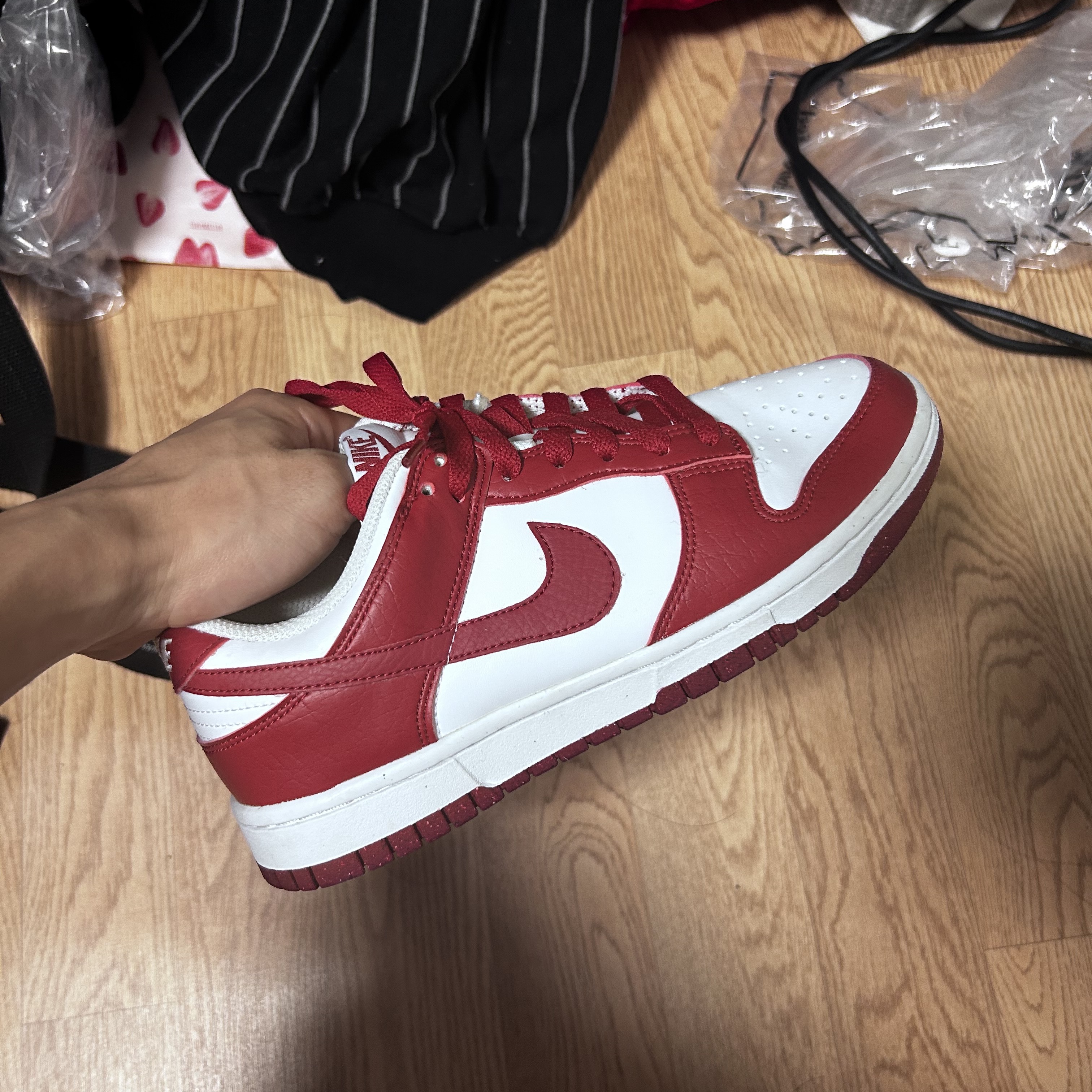 (W) Nike Dunk Low Next Nature Gym Red 착용 스타일