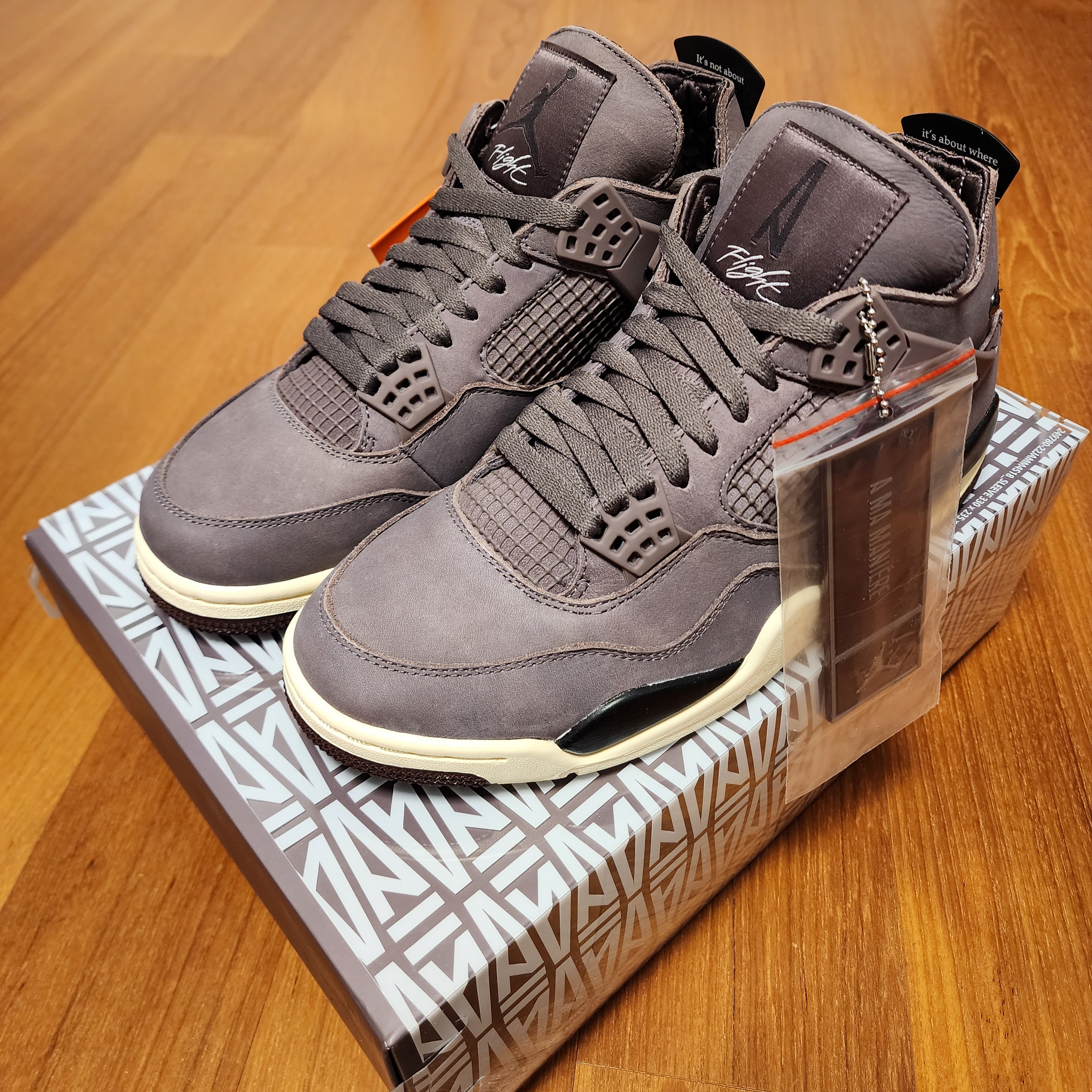 Jordan 4 x A Ma Maniere Retro Violet Ore 착용 스타일 - 3