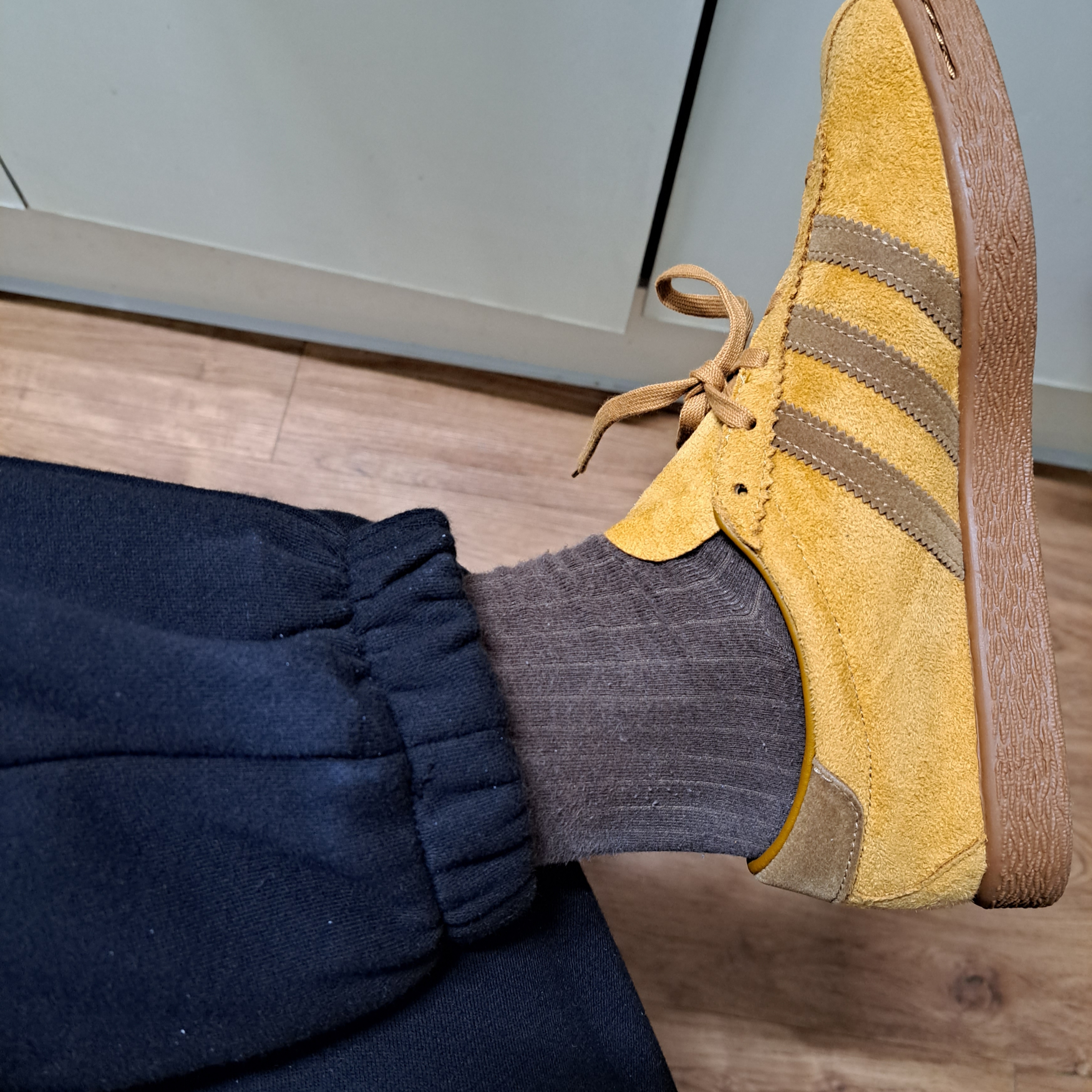 Adidas Tobacco Gruen Mesa Brown Desert 착용 스타일