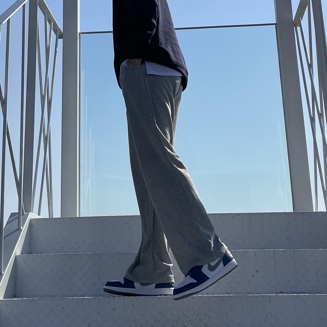Jordan 1 Low True Blue Cement Grey 착용 스타일