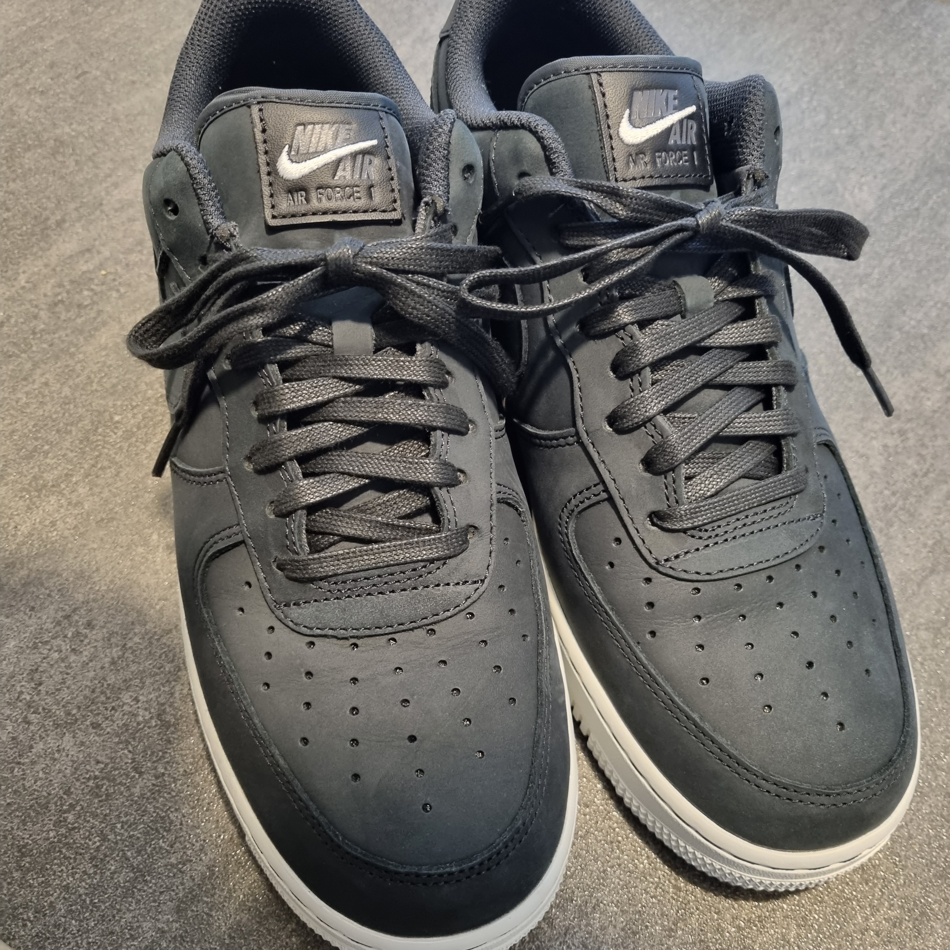 Nike Air Force 1 '07 LX Off Noir 착용 스타일