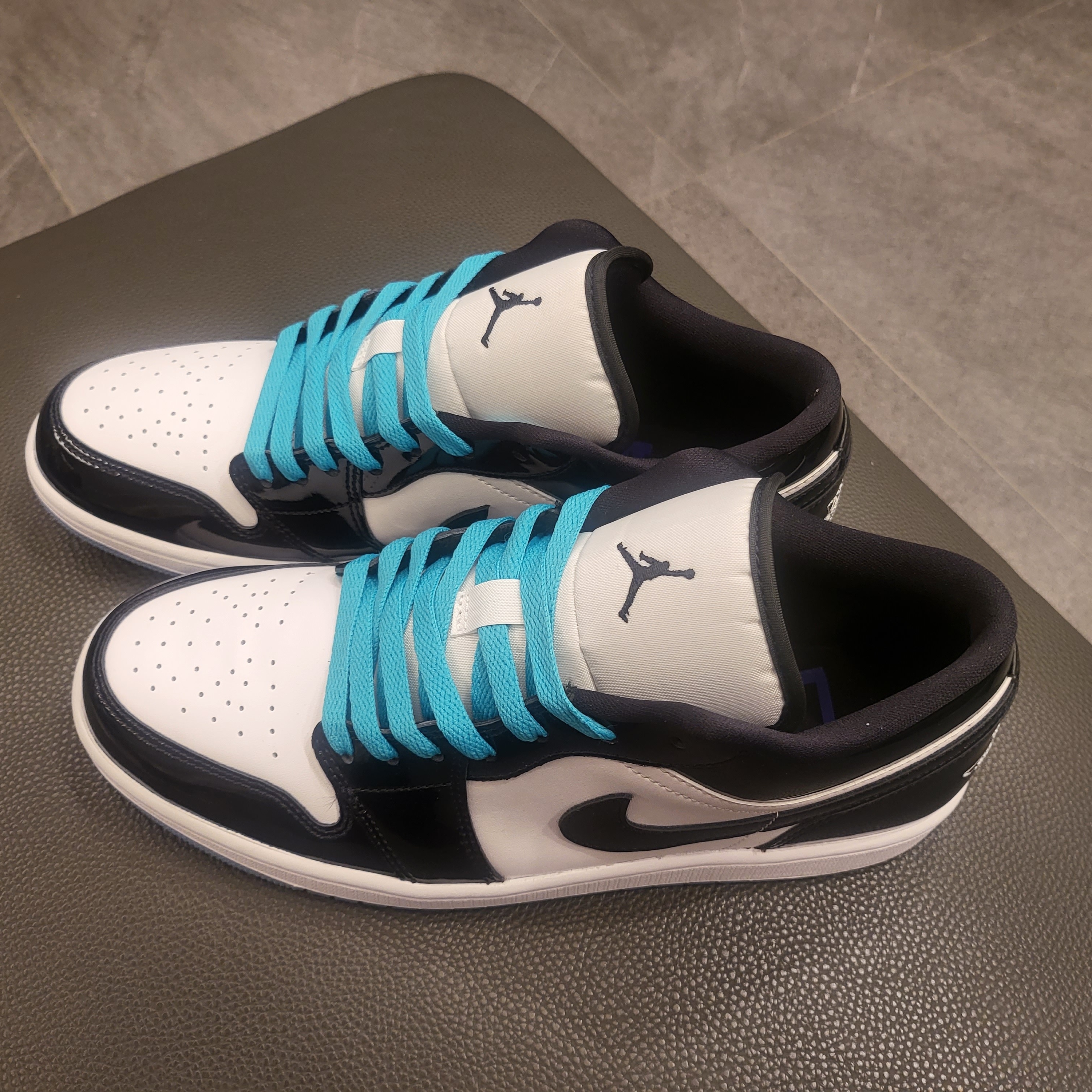 Jordan 1 Low SE Concord 착용 스타일 - 1