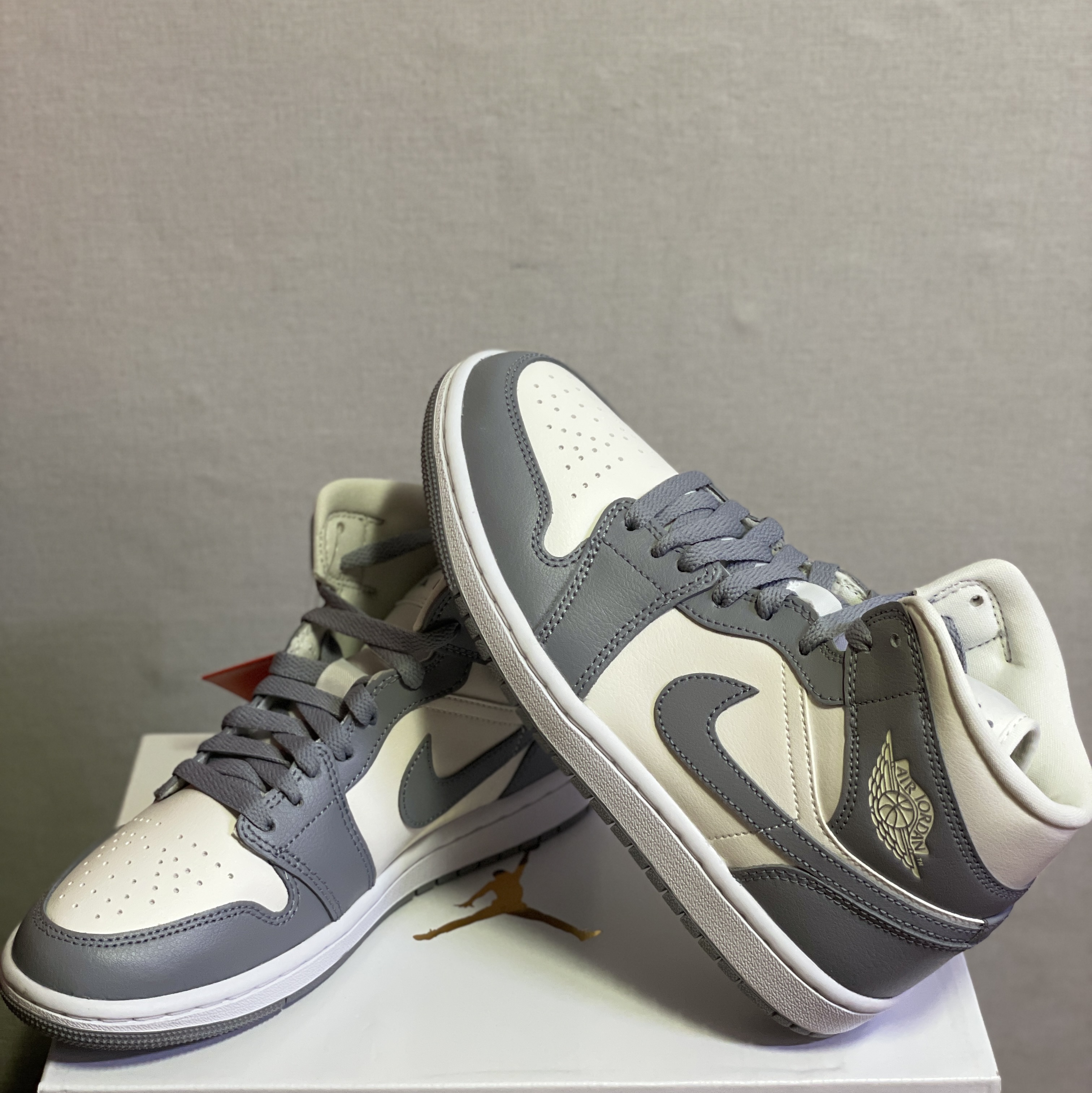 (W) Jordan 1 Mid Sail Stealth 착용 스타일 - 2