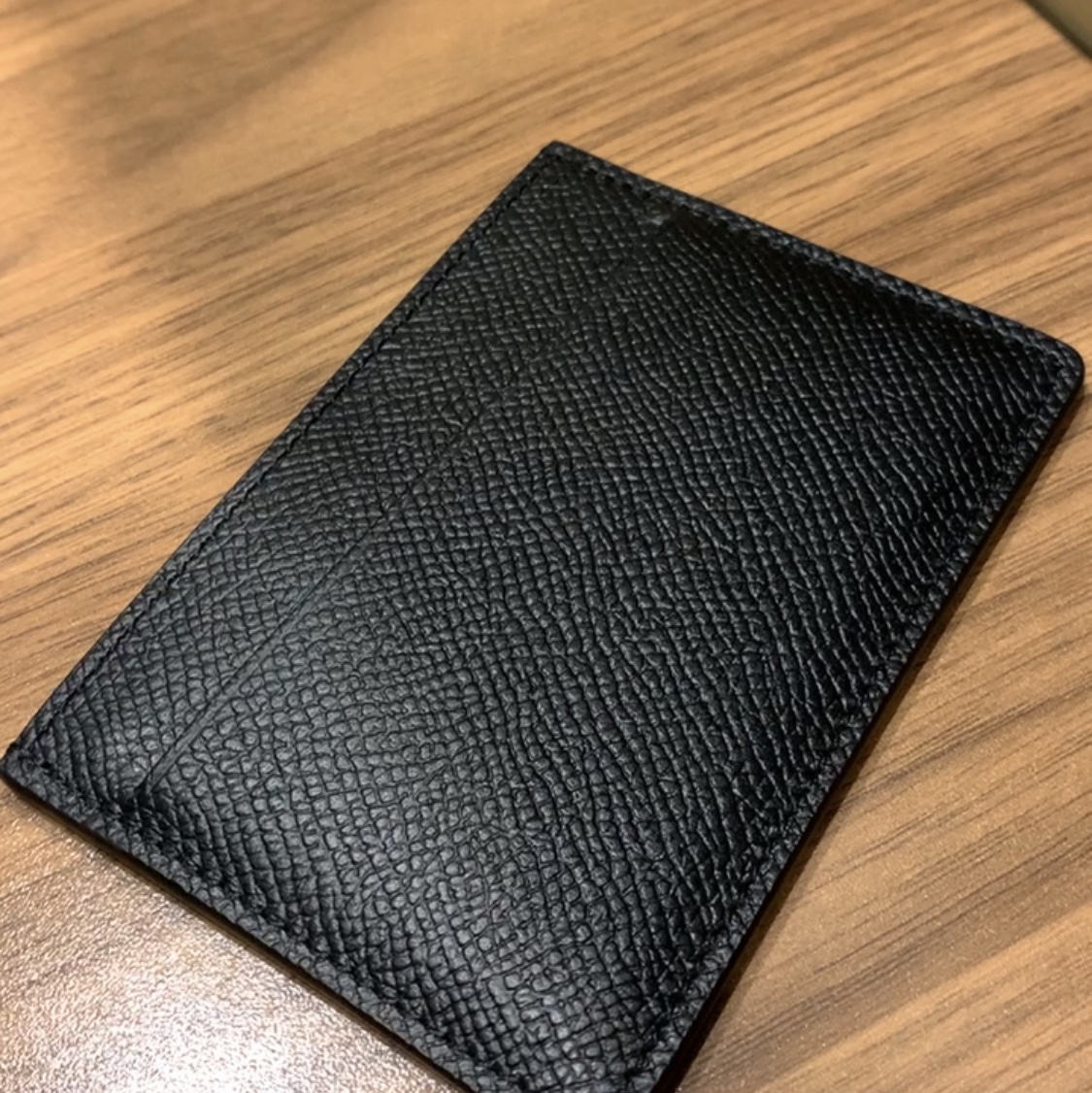 Maison Margiela Four Stitch Card Holder Black 착용 스타일 - 2