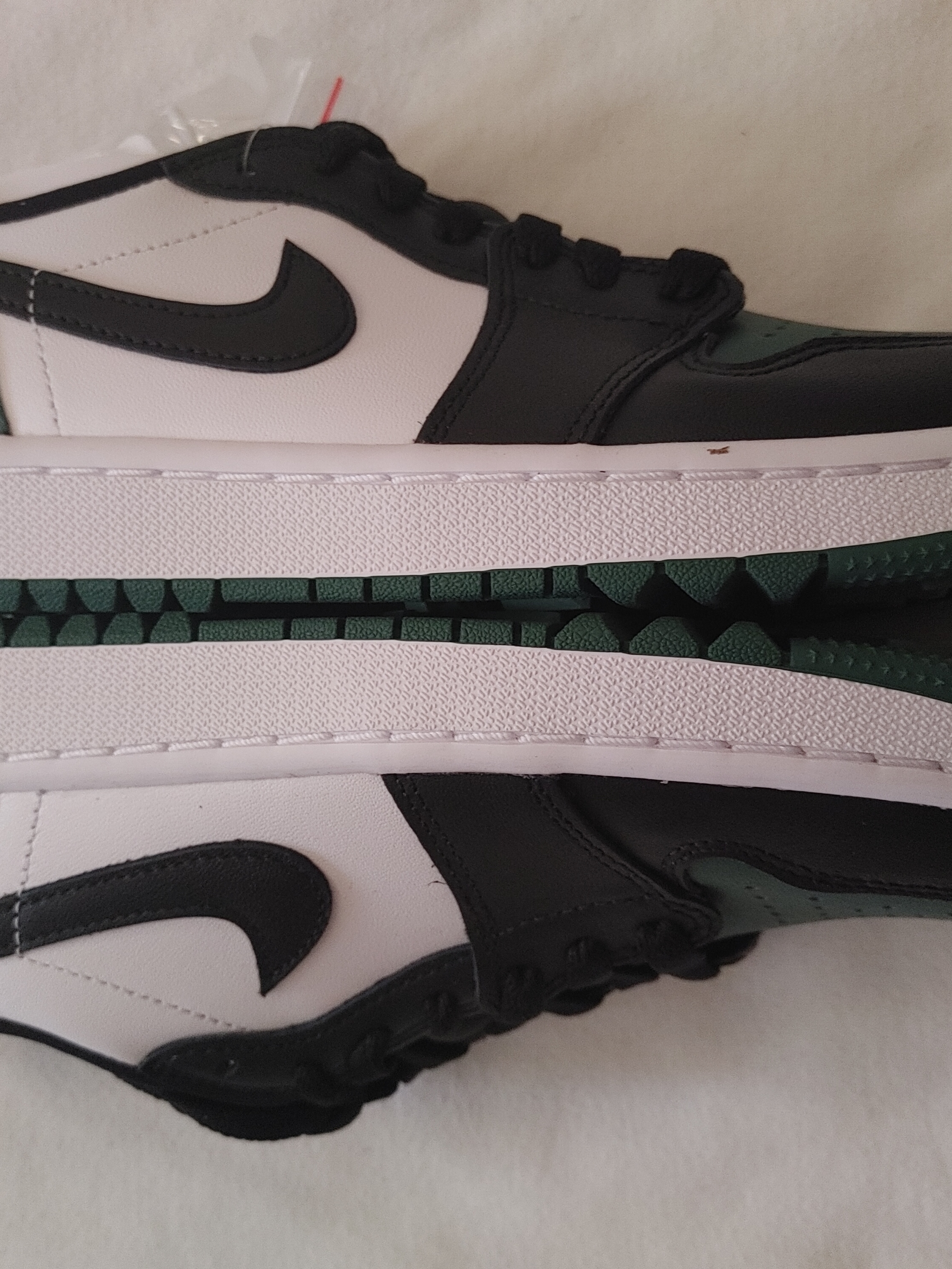 Jordan 1 Low Golf Noble Green 착용 스타일 - 2